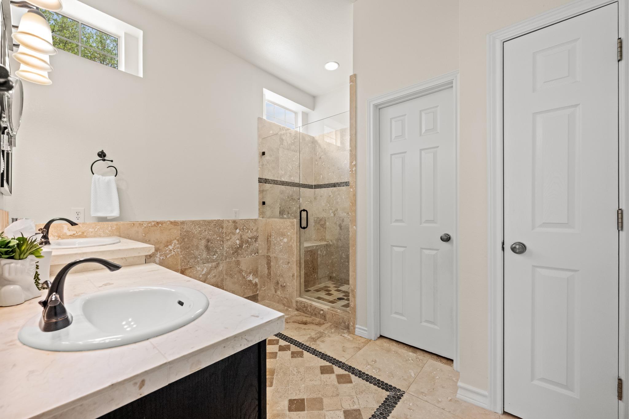 508 S Lariat Cir, Dripping Springs, TX 78620