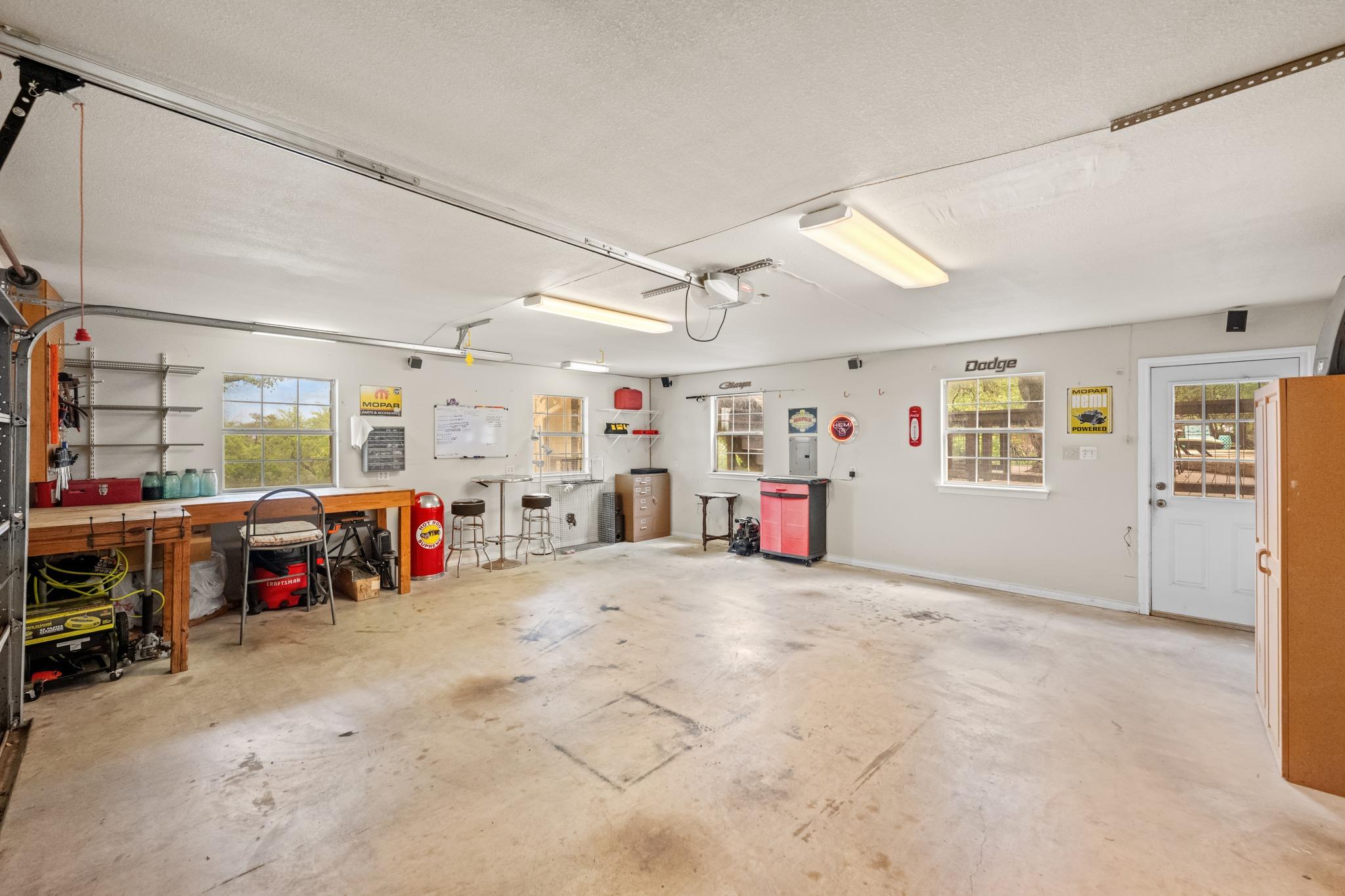 508 S Lariat Cir, Dripping Springs, TX 78620