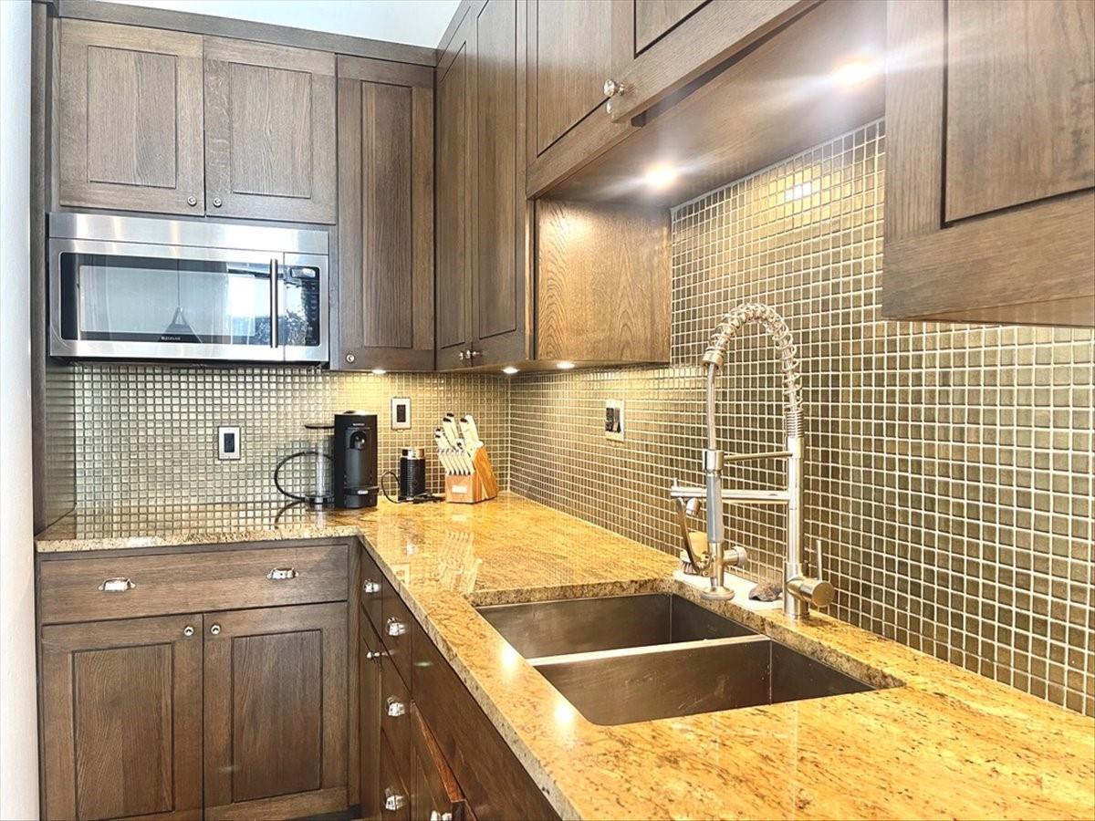 311 W 5th St # 806, Austin, TX 78701