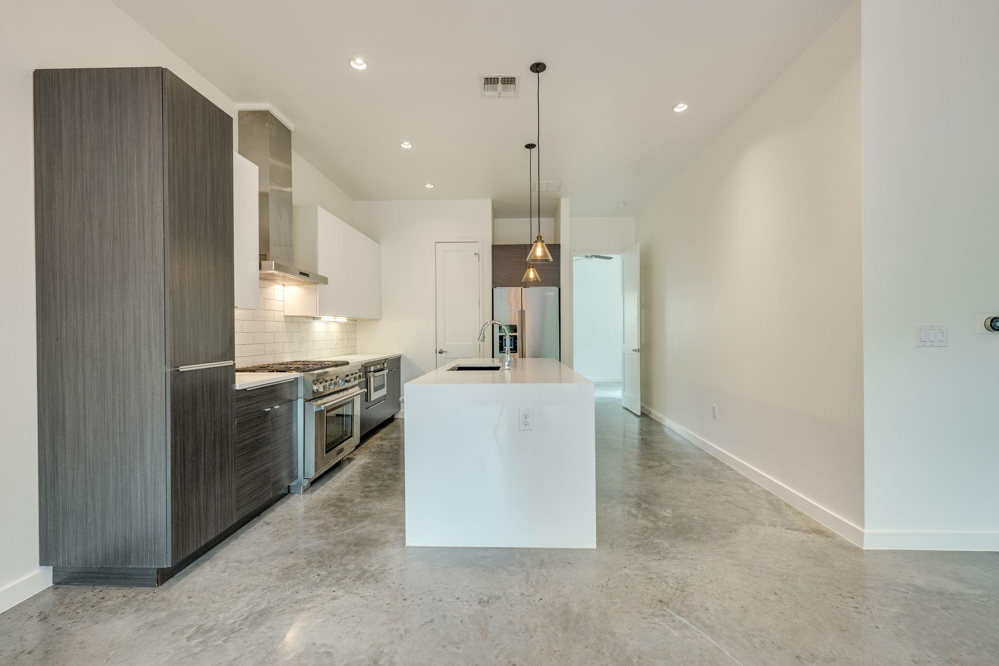 1704 S 5th St # B, Austin, TX 78704