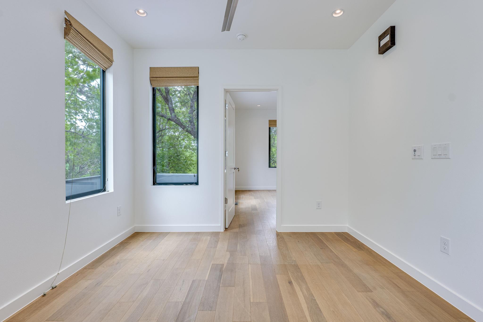 1704 S 5th St # B, Austin, TX 78704