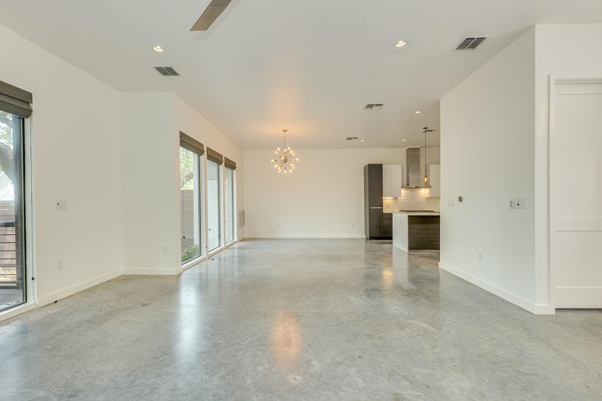 1704 S 5th St # B, Austin, TX 78704