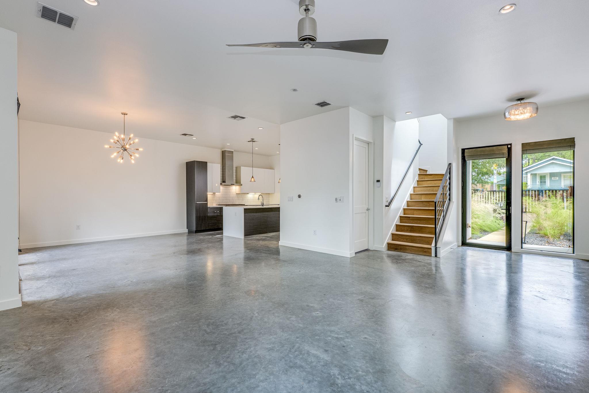 1704 S 5th St # B, Austin, TX 78704