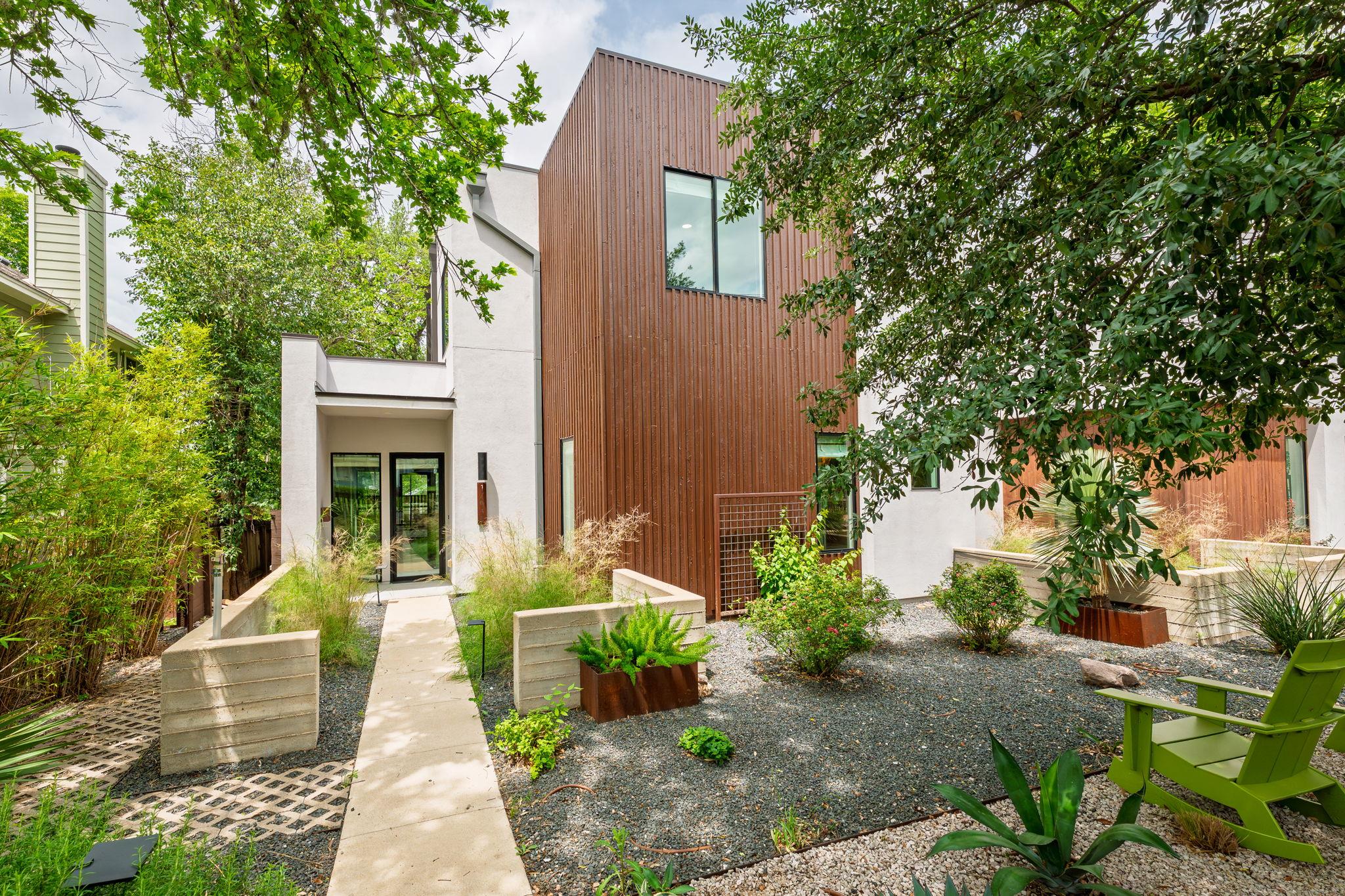 1704 S 5th St # B, Austin, TX 78704