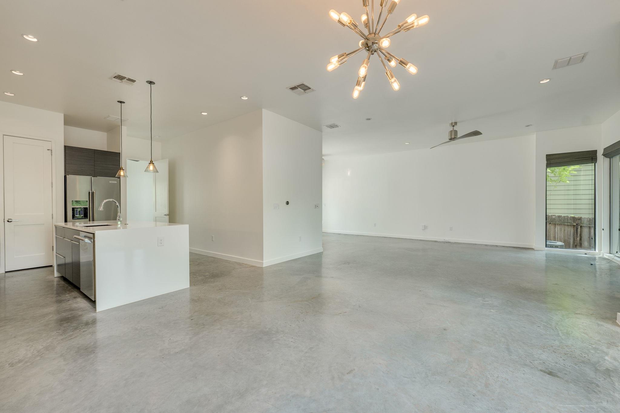 1704 S 5th St # B, Austin, TX 78704