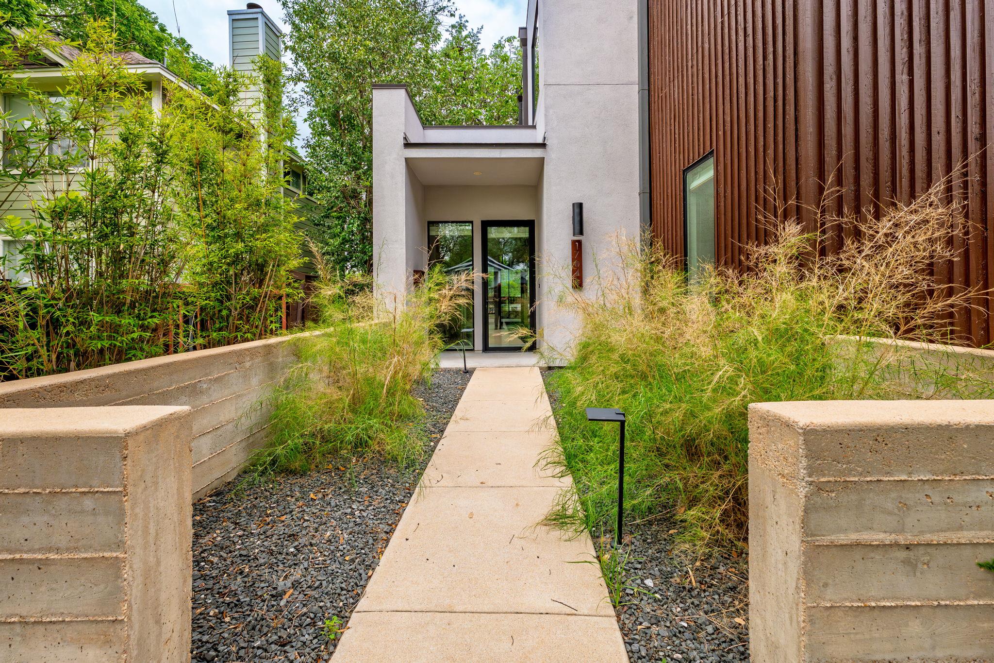 1704 S 5th St # B, Austin, TX 78704