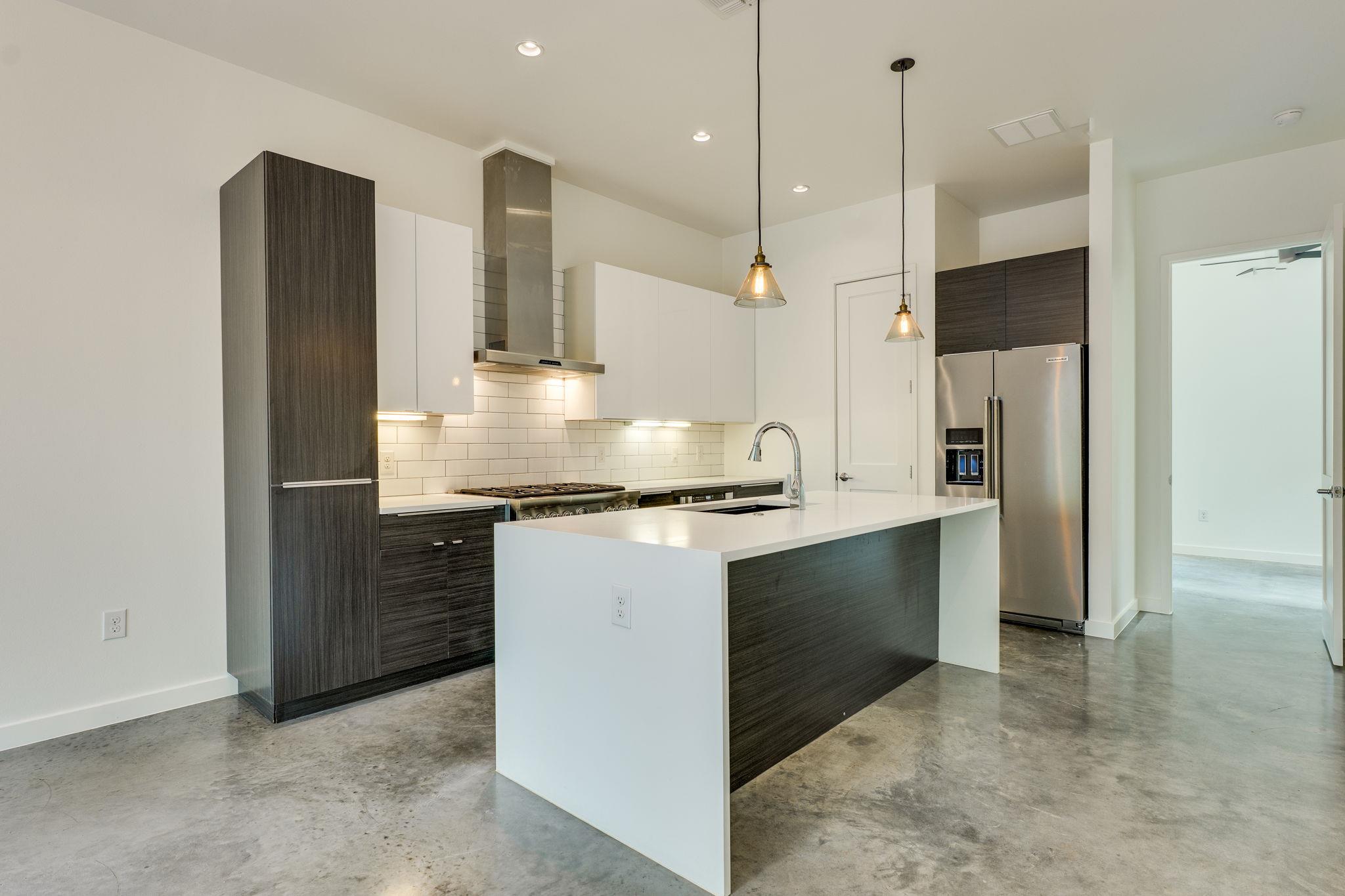 1704 S 5th St # B, Austin, TX 78704