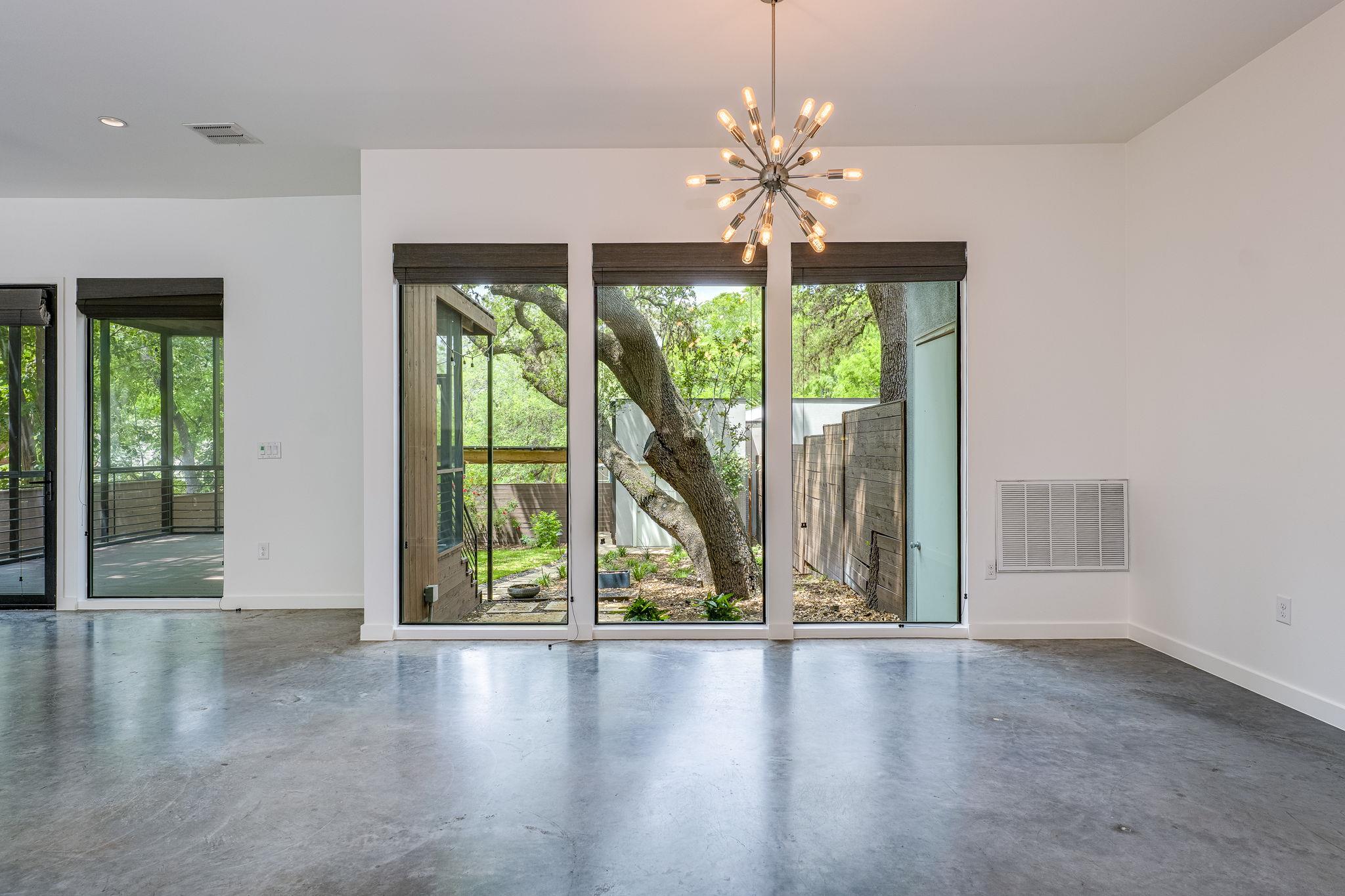 1704 S 5th St # B, Austin, TX 78704