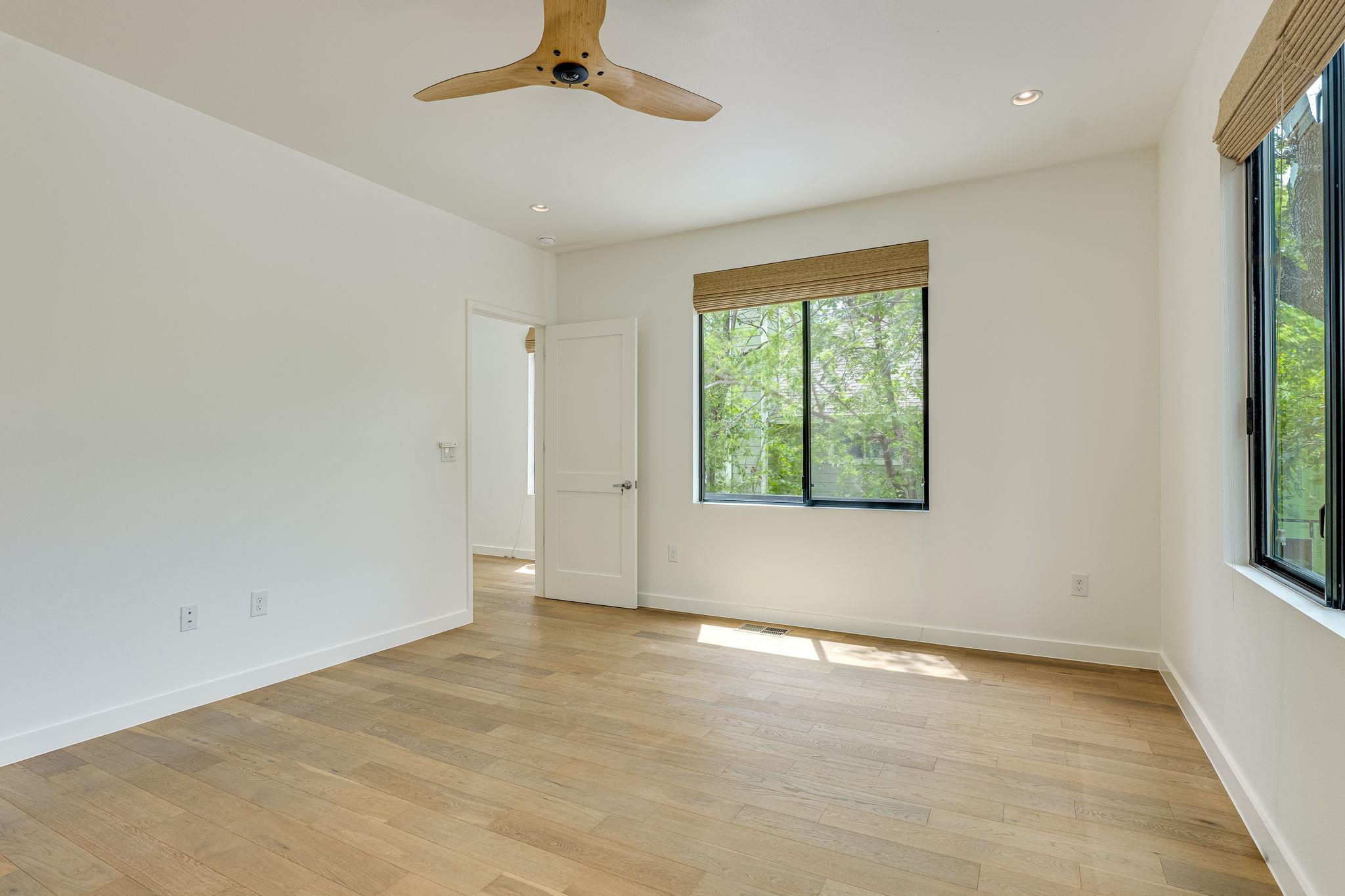 1704 S 5th St # B, Austin, TX 78704