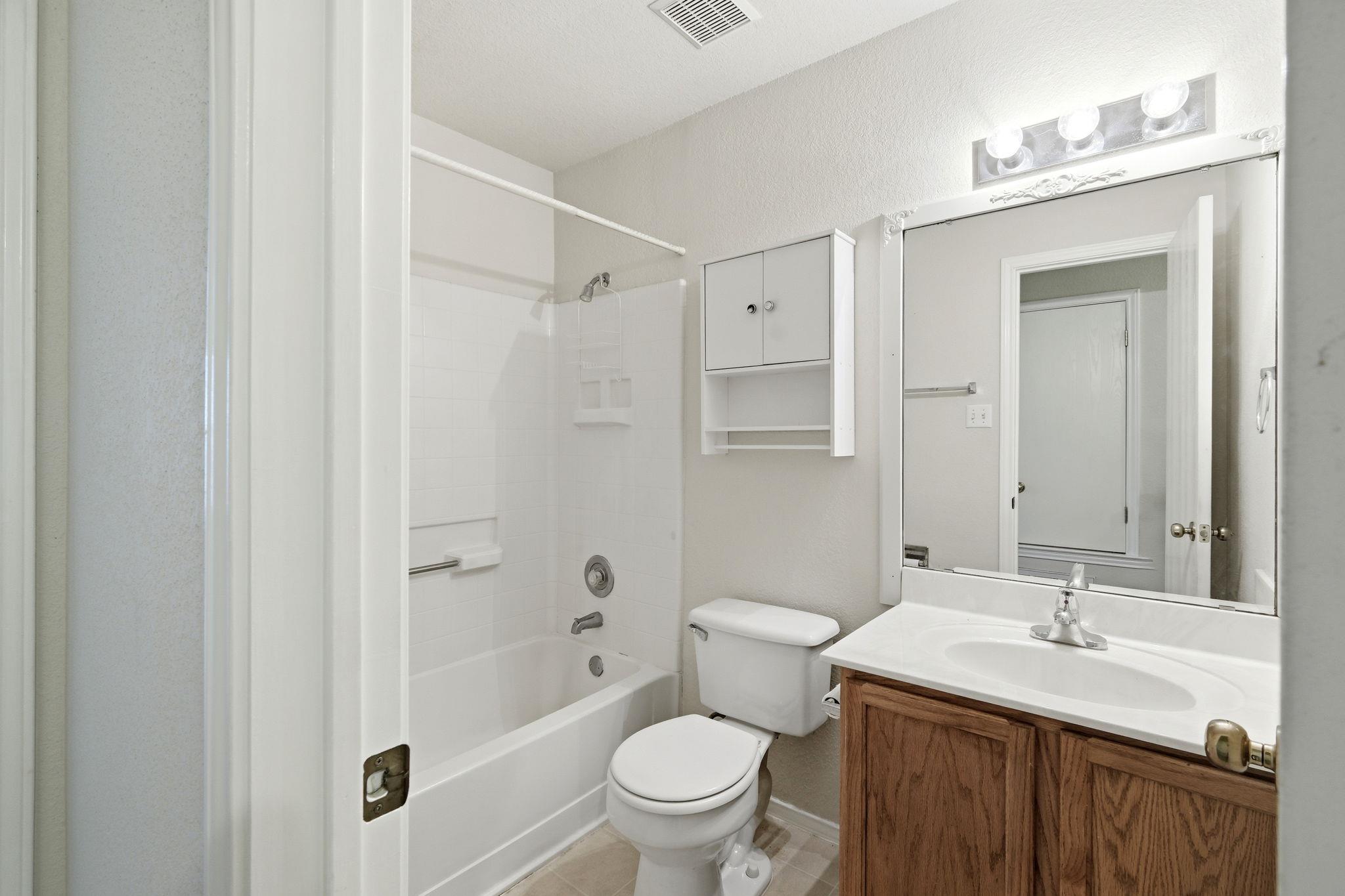 3807 Haleys Way, Round Rock, TX 78665