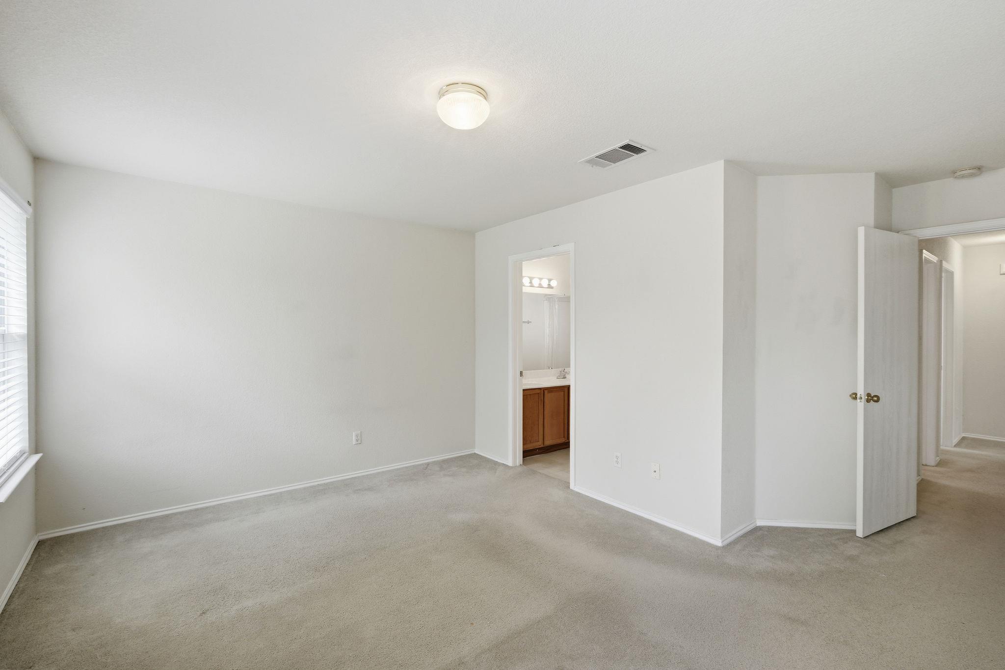 3807 Haleys Way, Round Rock, TX 78665