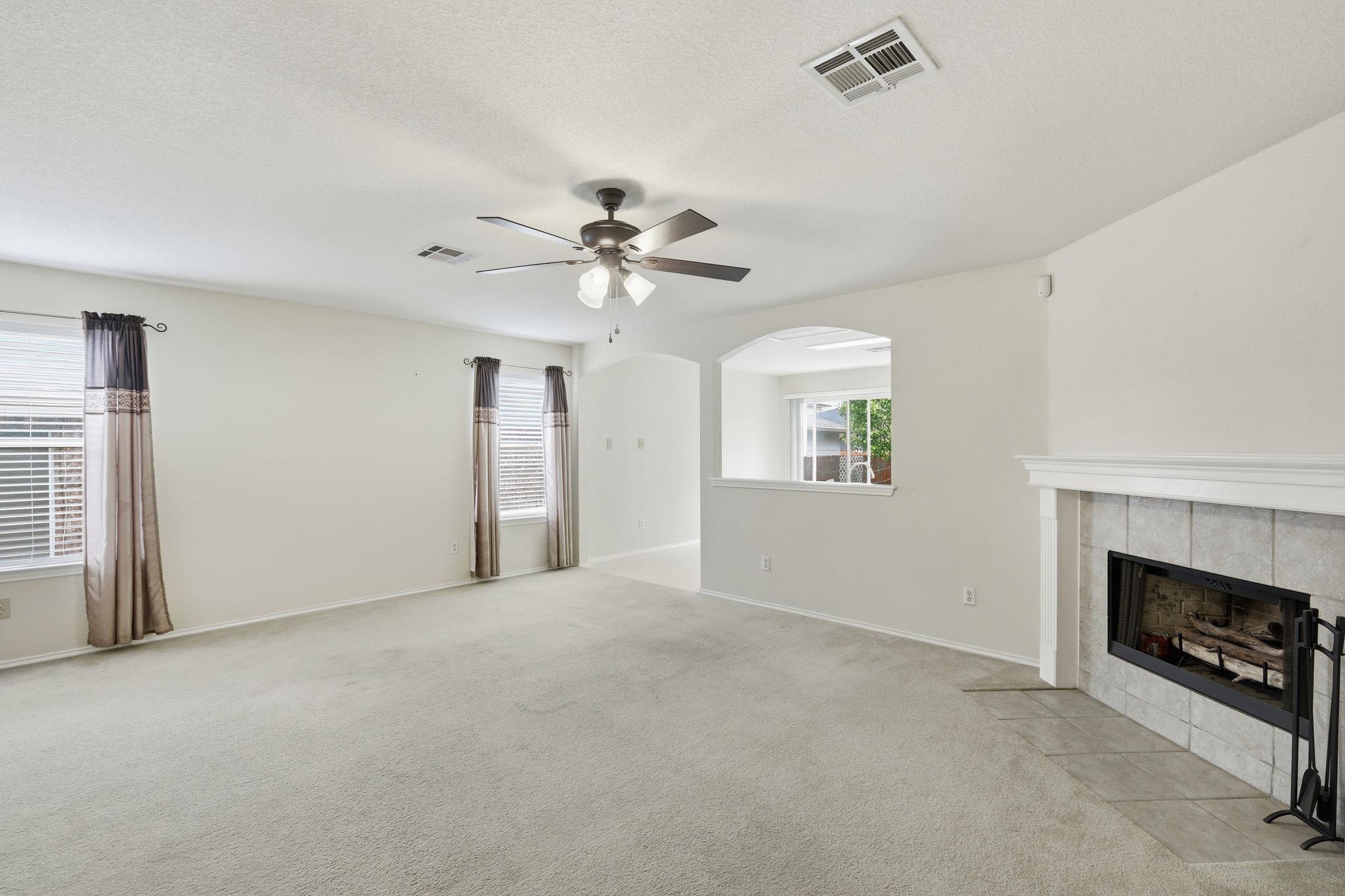 3807 Haleys Way, Round Rock, TX 78665