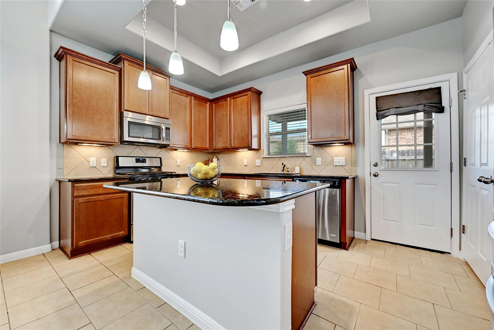 912 Sleepy Dell Ln, Austin, TX 78748