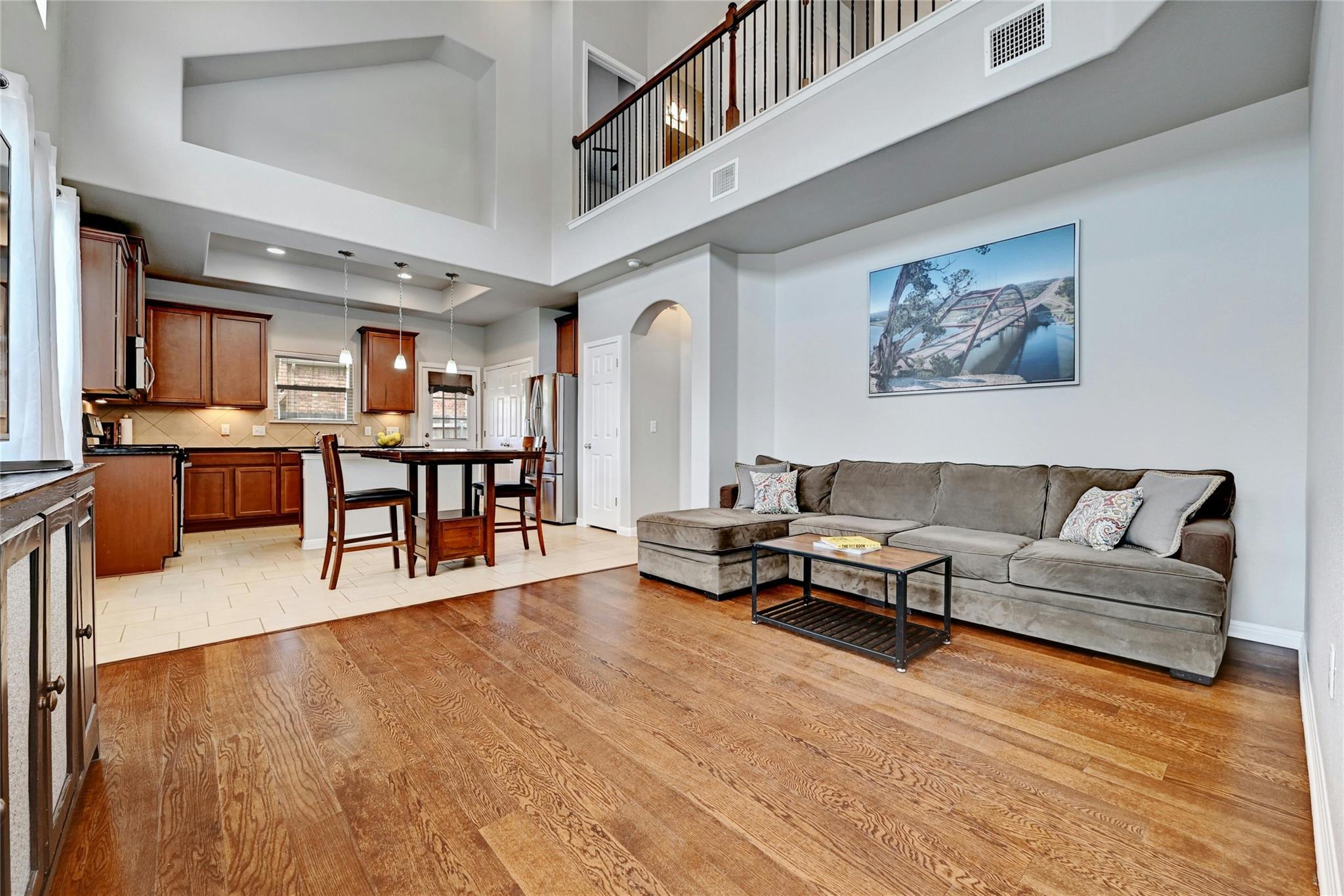 912 Sleepy Dell Ln, Austin, TX 78748