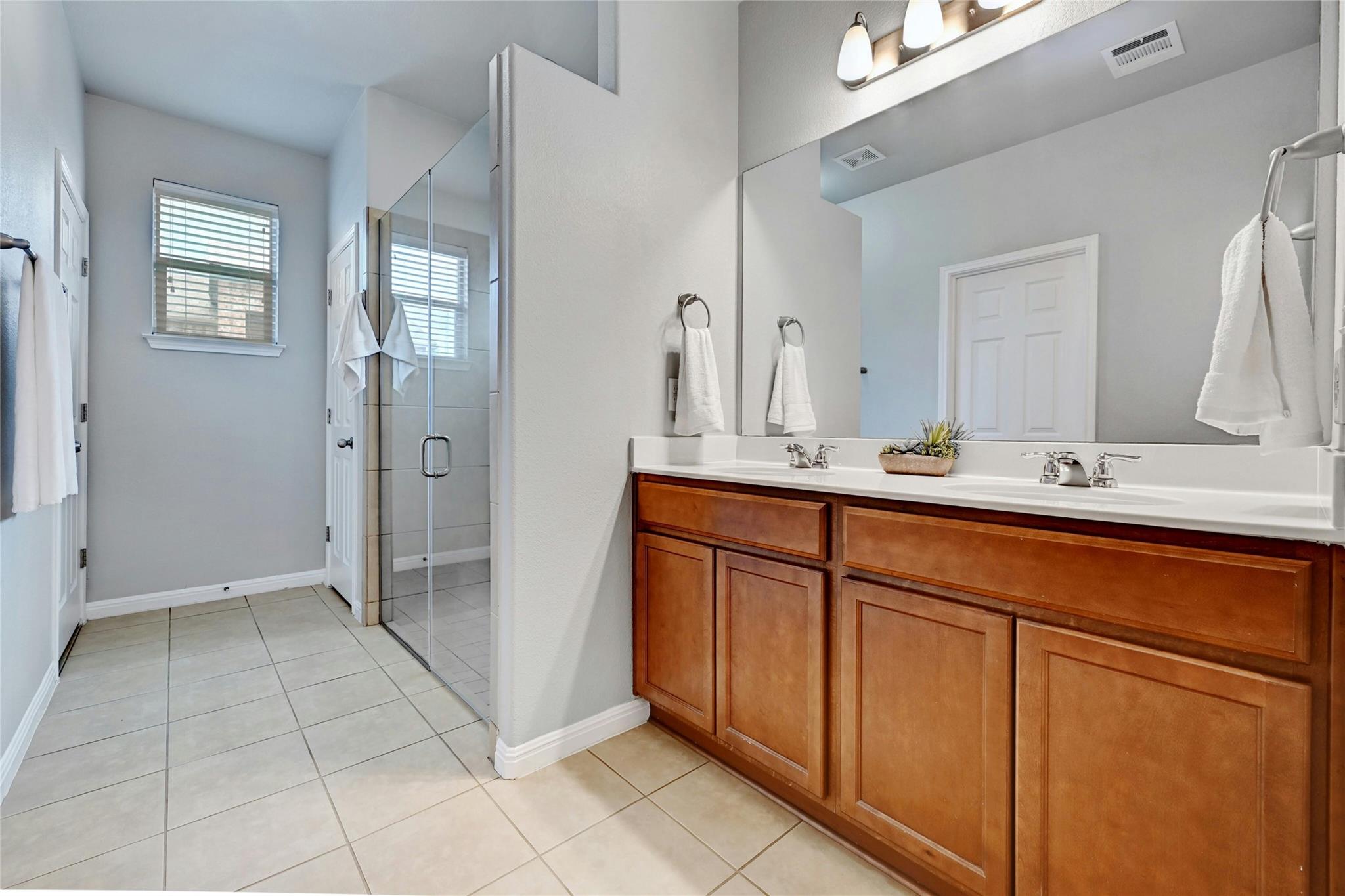 912 Sleepy Dell Ln, Austin, TX 78748