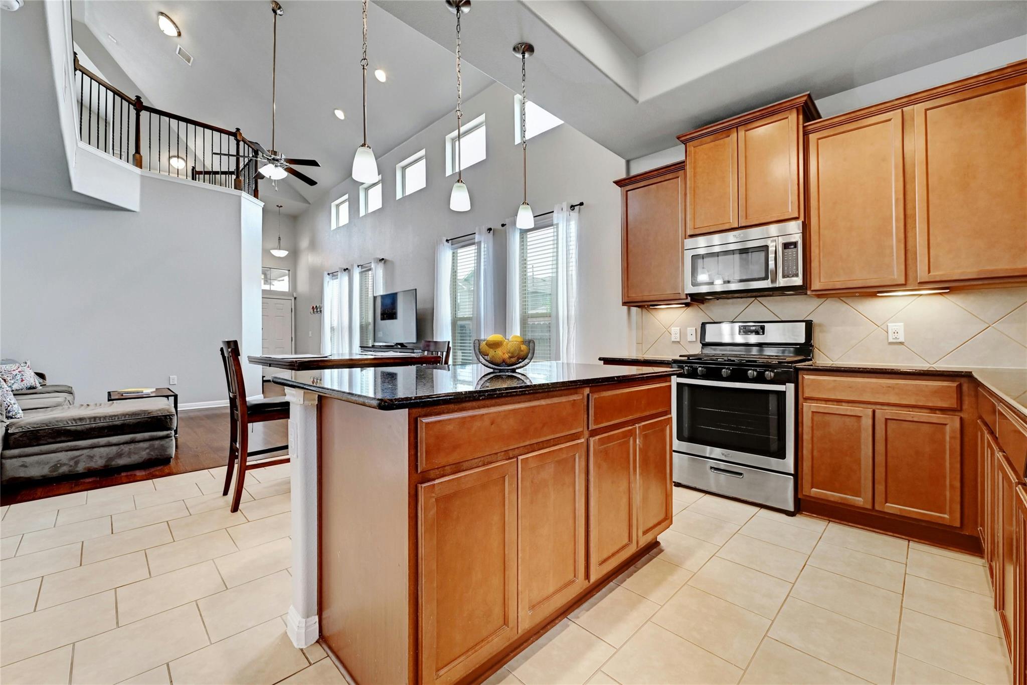 912 Sleepy Dell Ln, Austin, TX 78748