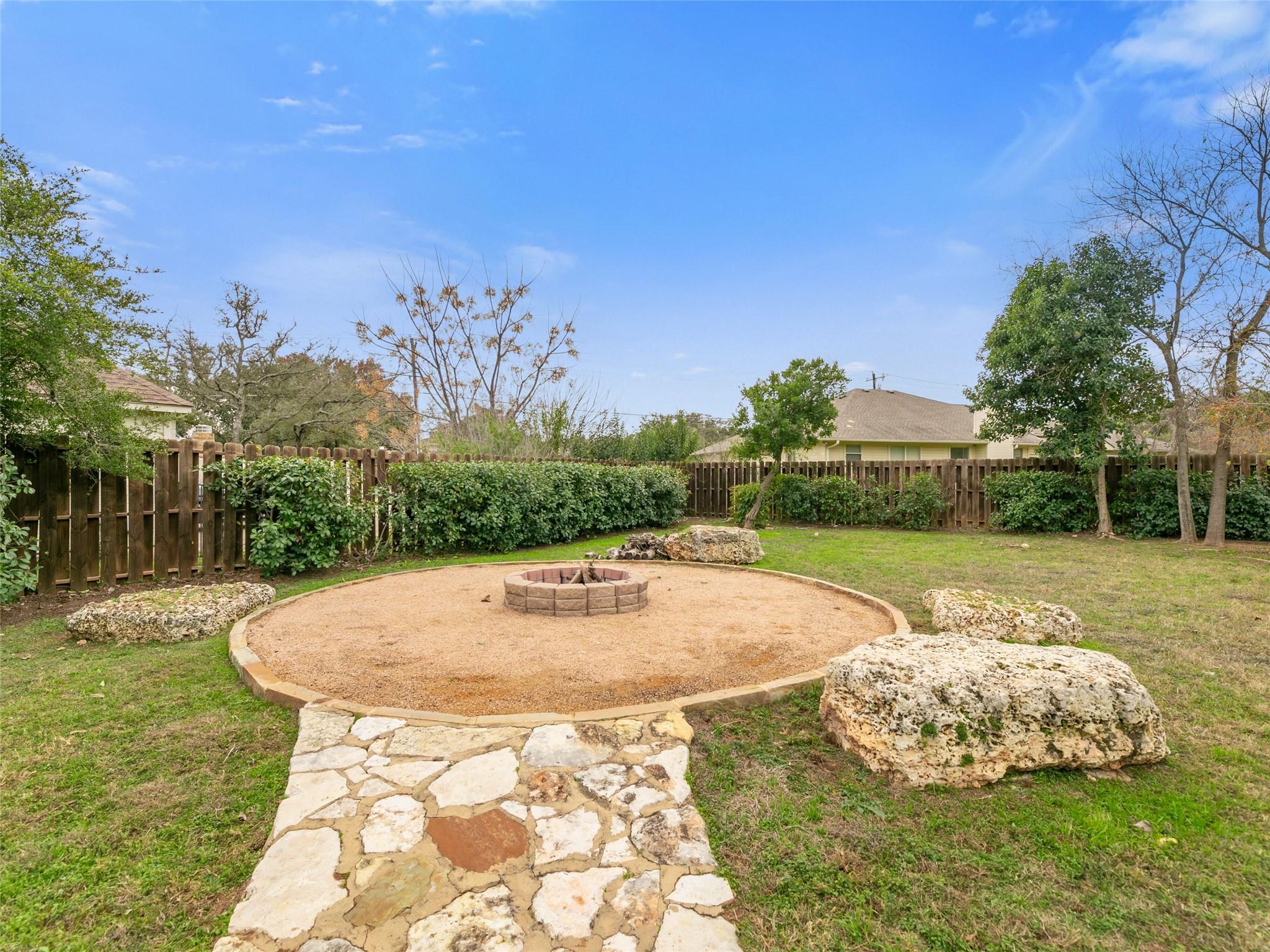 1003 Porpoise St, Lakeway, TX 78734