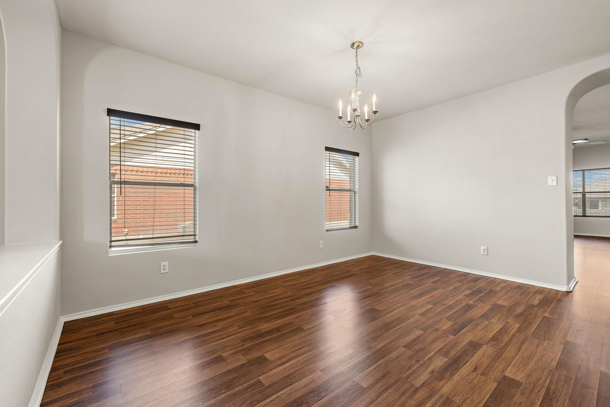 513 Friendship Cv, Leander, TX 78641