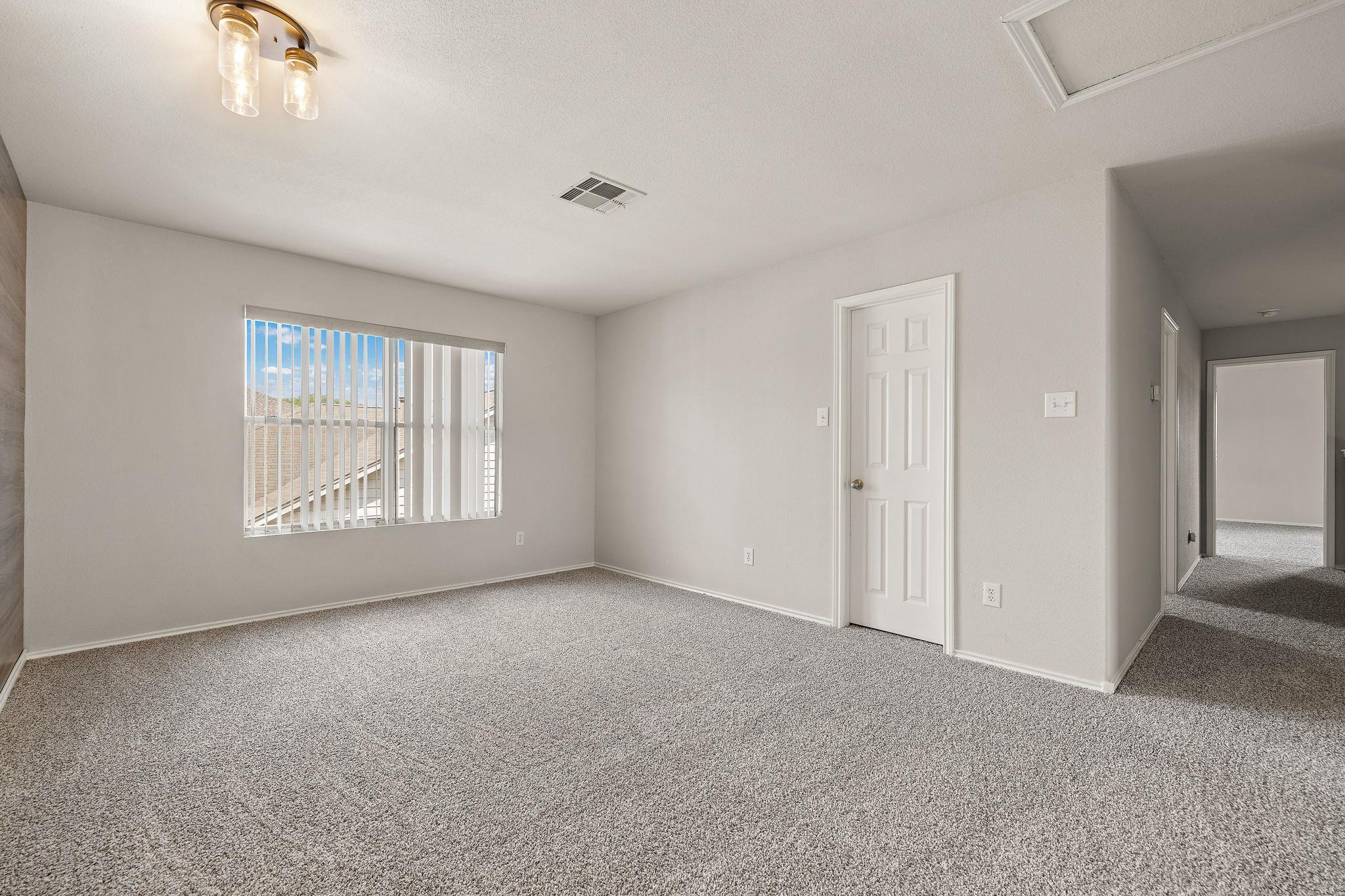 513 Friendship Cv, Leander, TX 78641