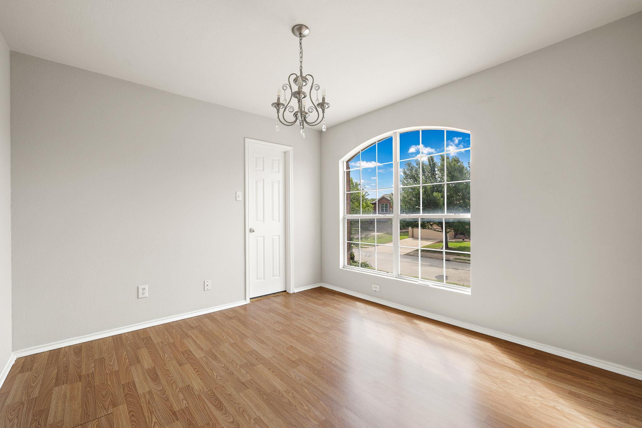 513 Friendship Cv, Leander, TX 78641