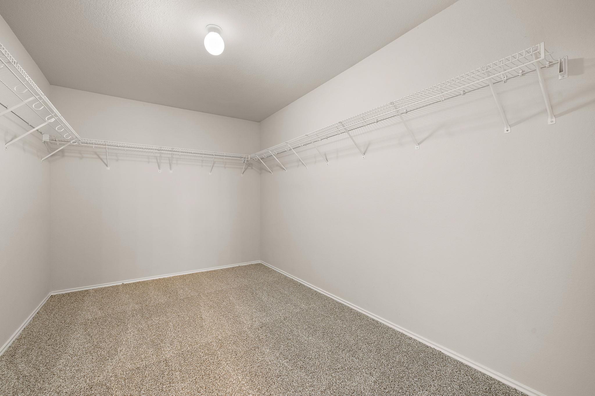513 Friendship Cv, Leander, TX 78641
