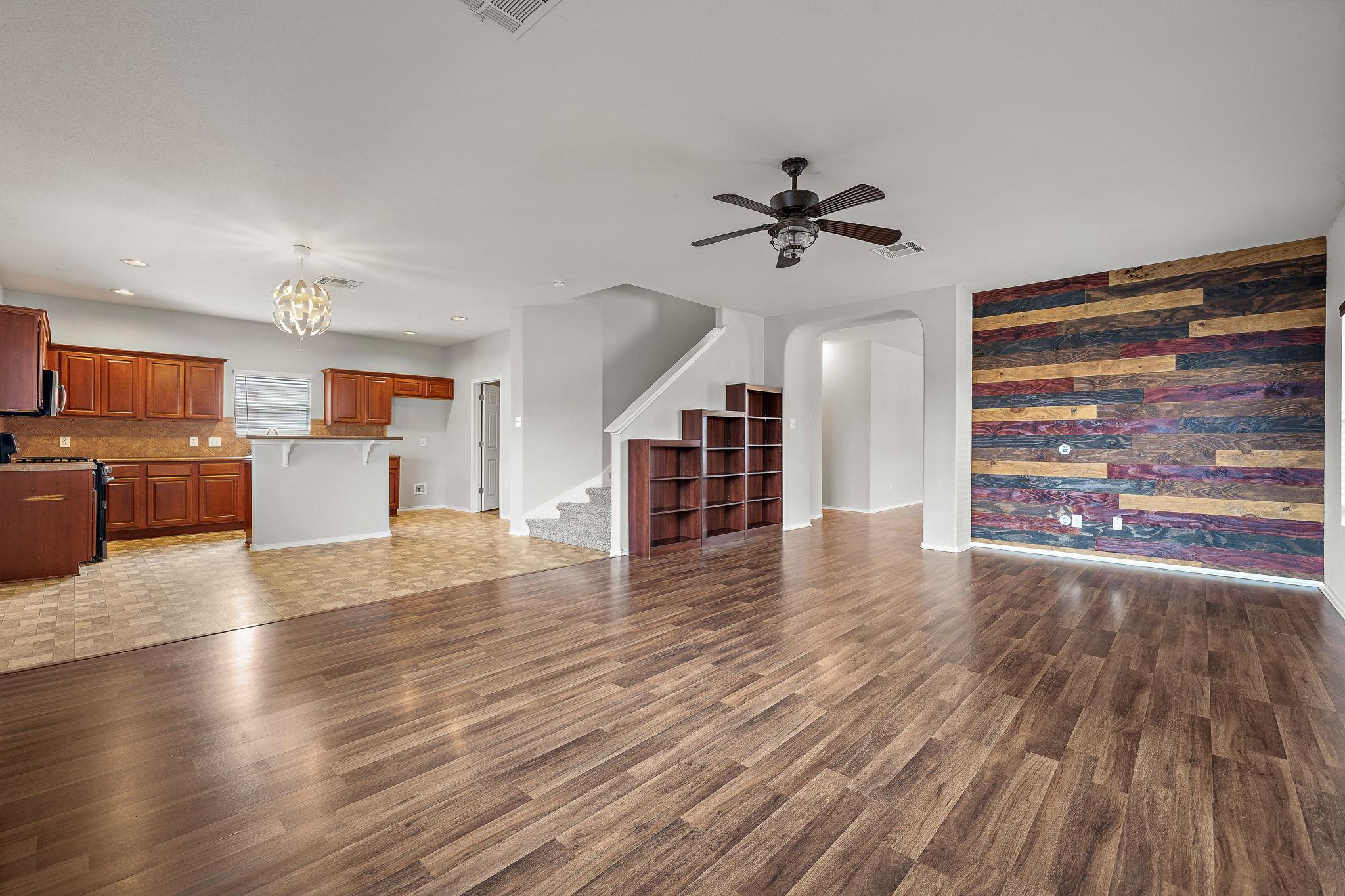 513 Friendship Cv, Leander, TX 78641