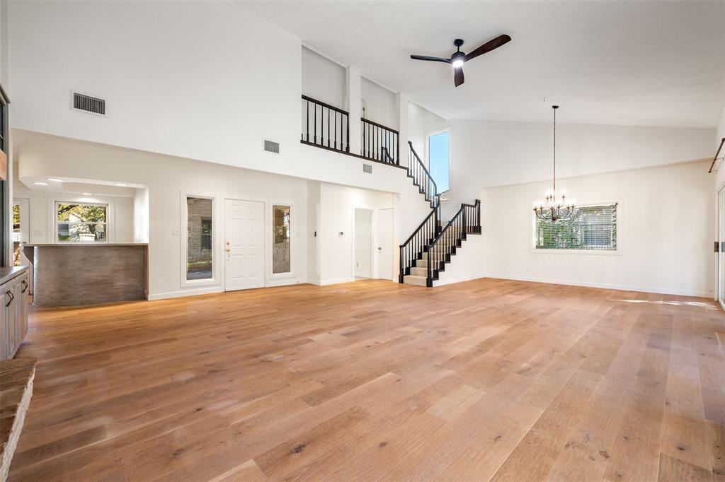 6 Sunview Rd, The Hills, TX 78738