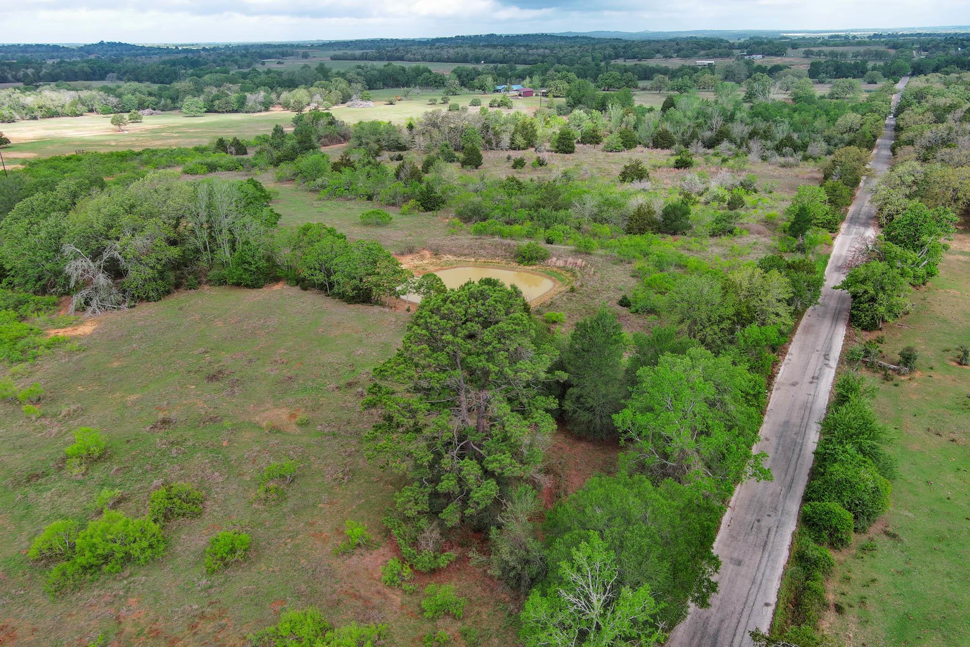 335 Frenzel Cut Off, Paige, TX 78659