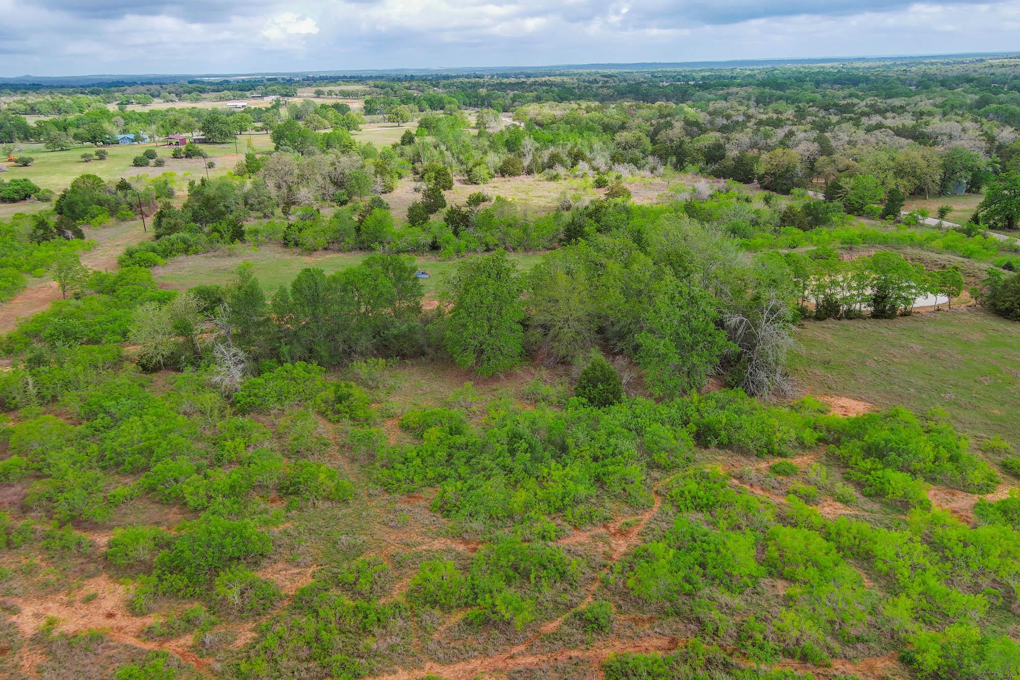 335 Frenzel Cut Off, Paige, TX 78659