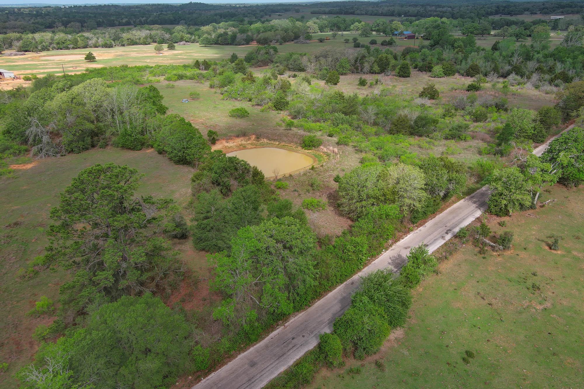 335 Frenzel Cut Off, Paige, TX 78659