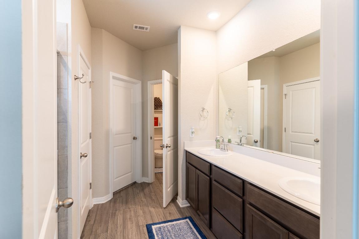 600 Loriner Way, Liberty Hill, TX 78642