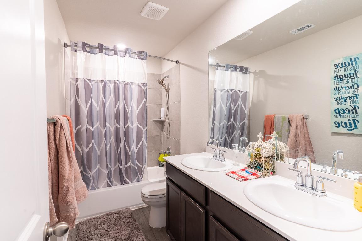 600 Loriner Way, Liberty Hill, TX 78642