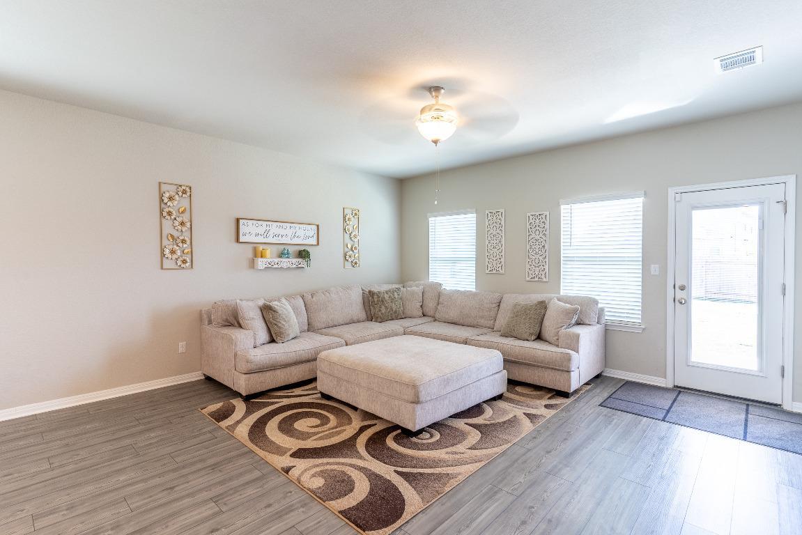 600 Loriner Way, Liberty Hill, TX 78642