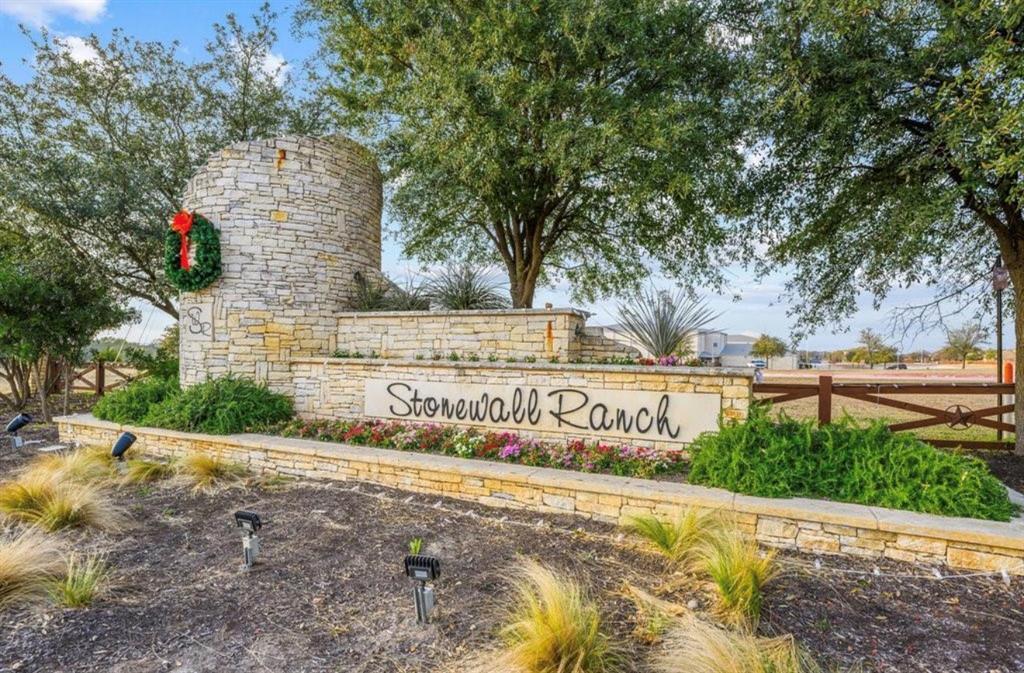 523 Andesite Cv, Liberty Hill, TX 78642