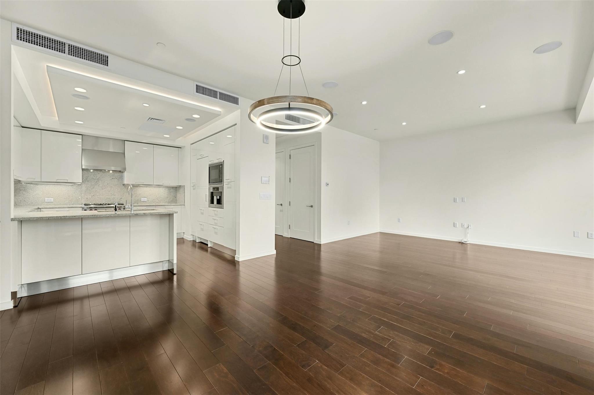 200 Congress Ave # 24B, Austin, TX 78701