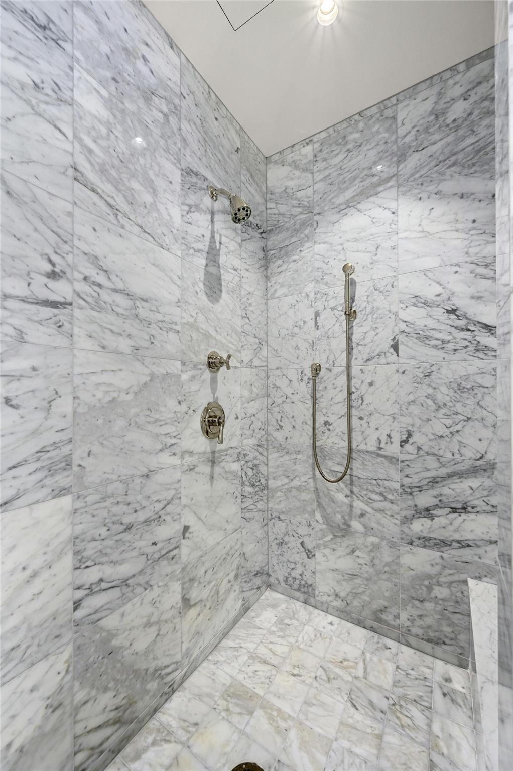 200 Congress Ave # 24B, Austin, TX 78701