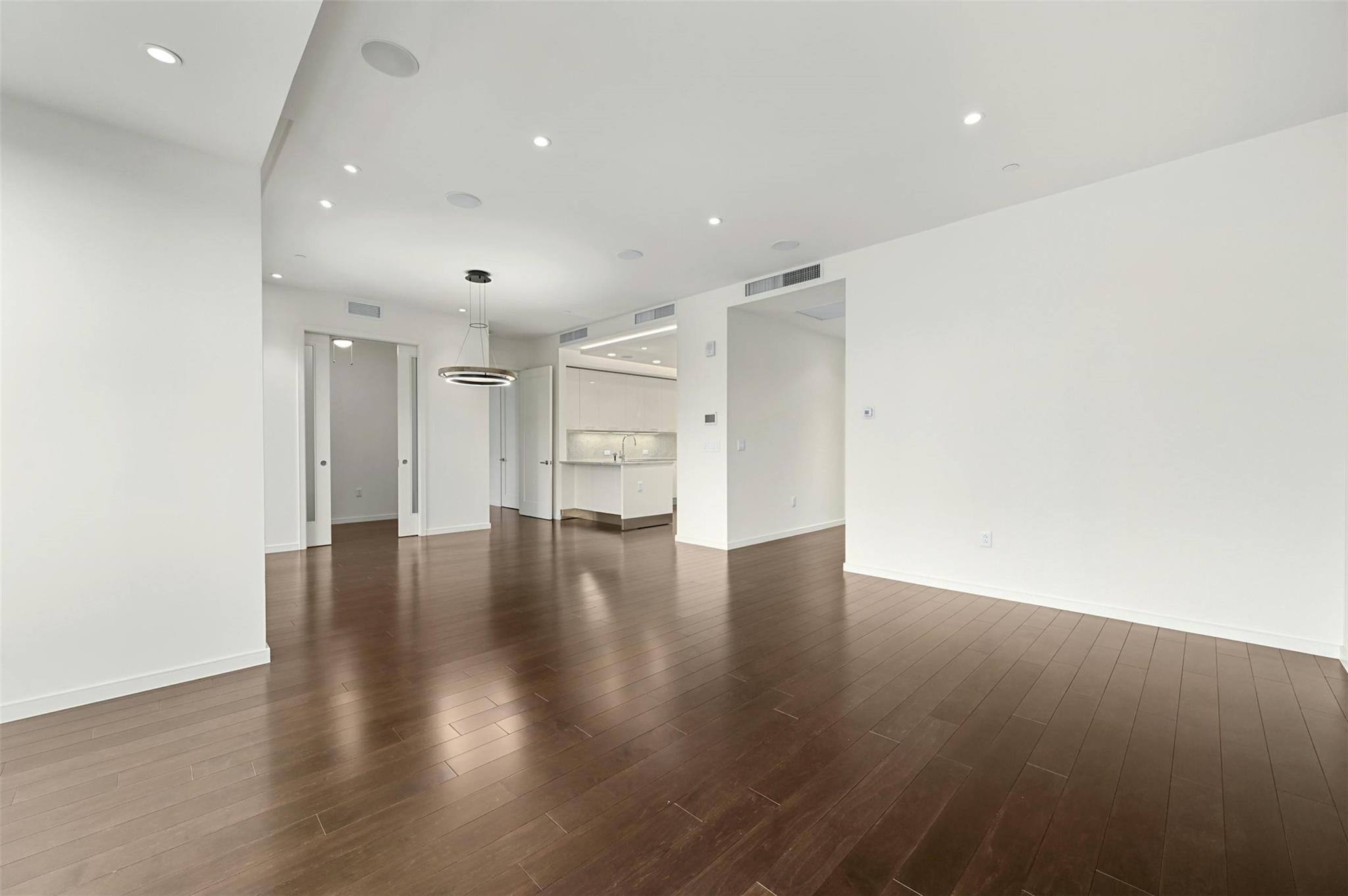 200 Congress Ave # 24B, Austin, TX 78701