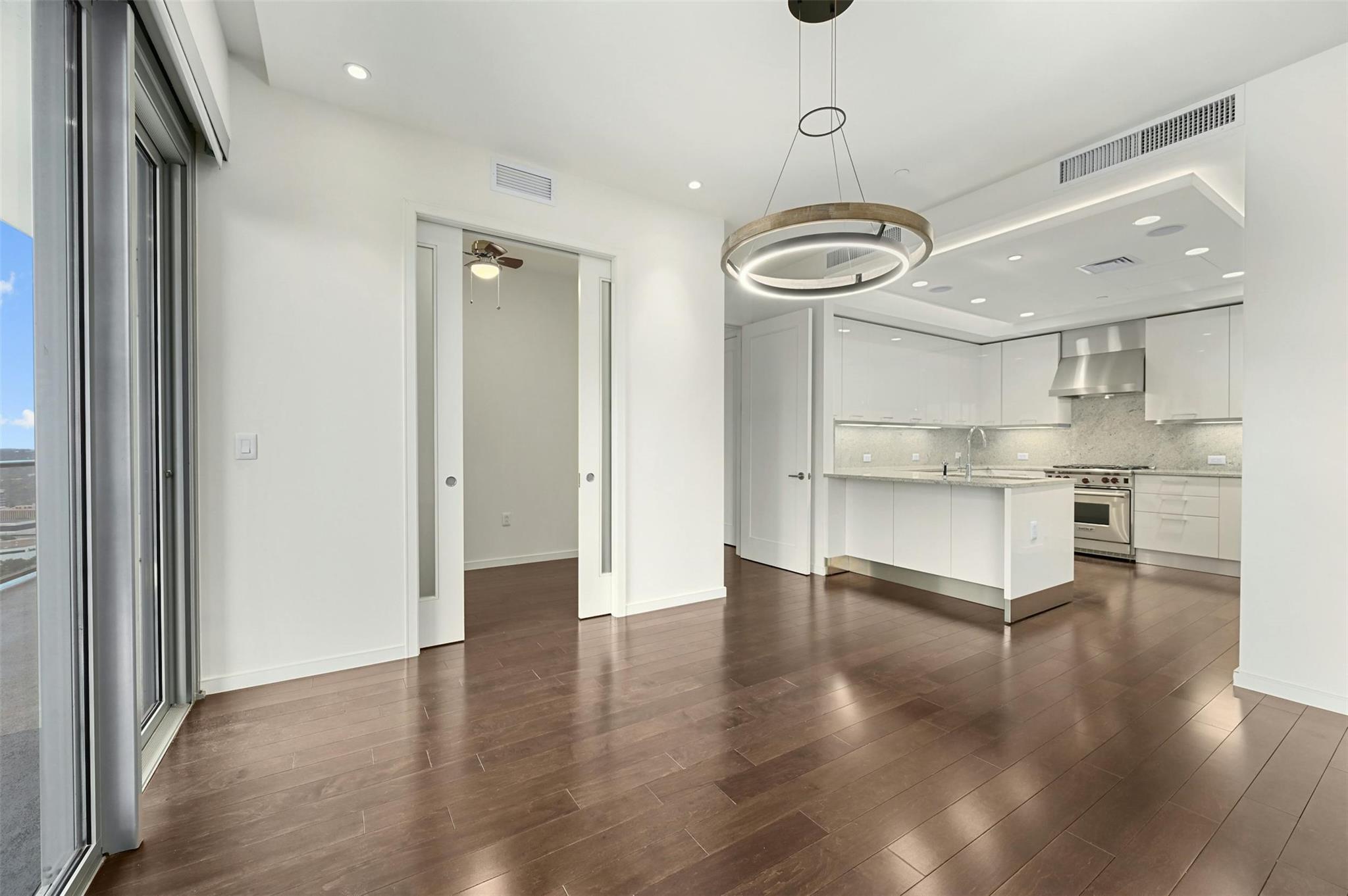 200 Congress Ave # 24B, Austin, TX 78701