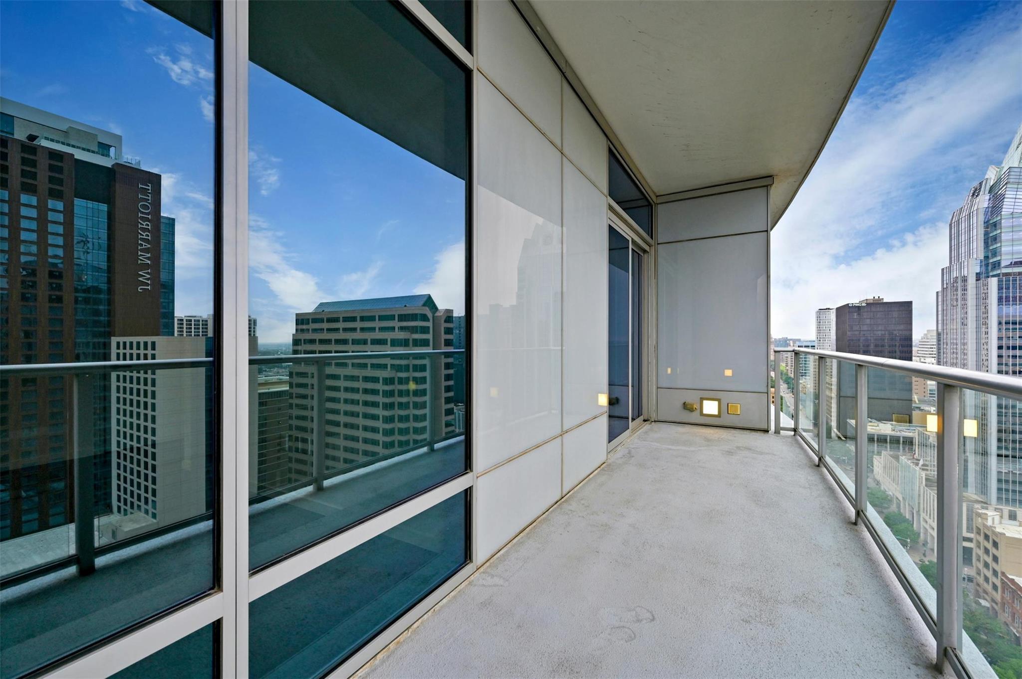 200 Congress Ave # 24B, Austin, TX 78701