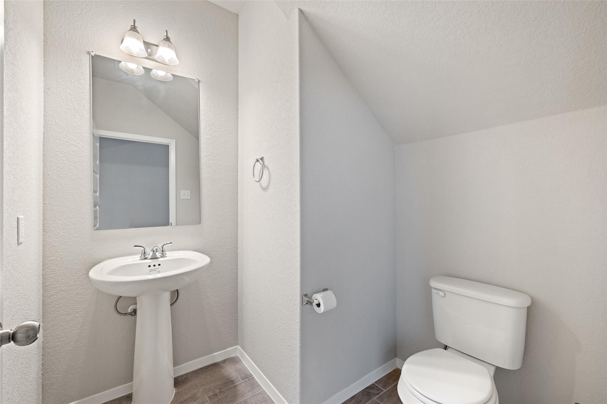 408 Black Opal Dr, Jarrell, TX 76537