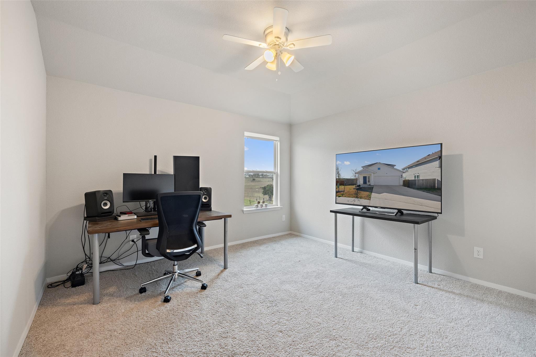 408 Black Opal Dr, Jarrell, TX 76537