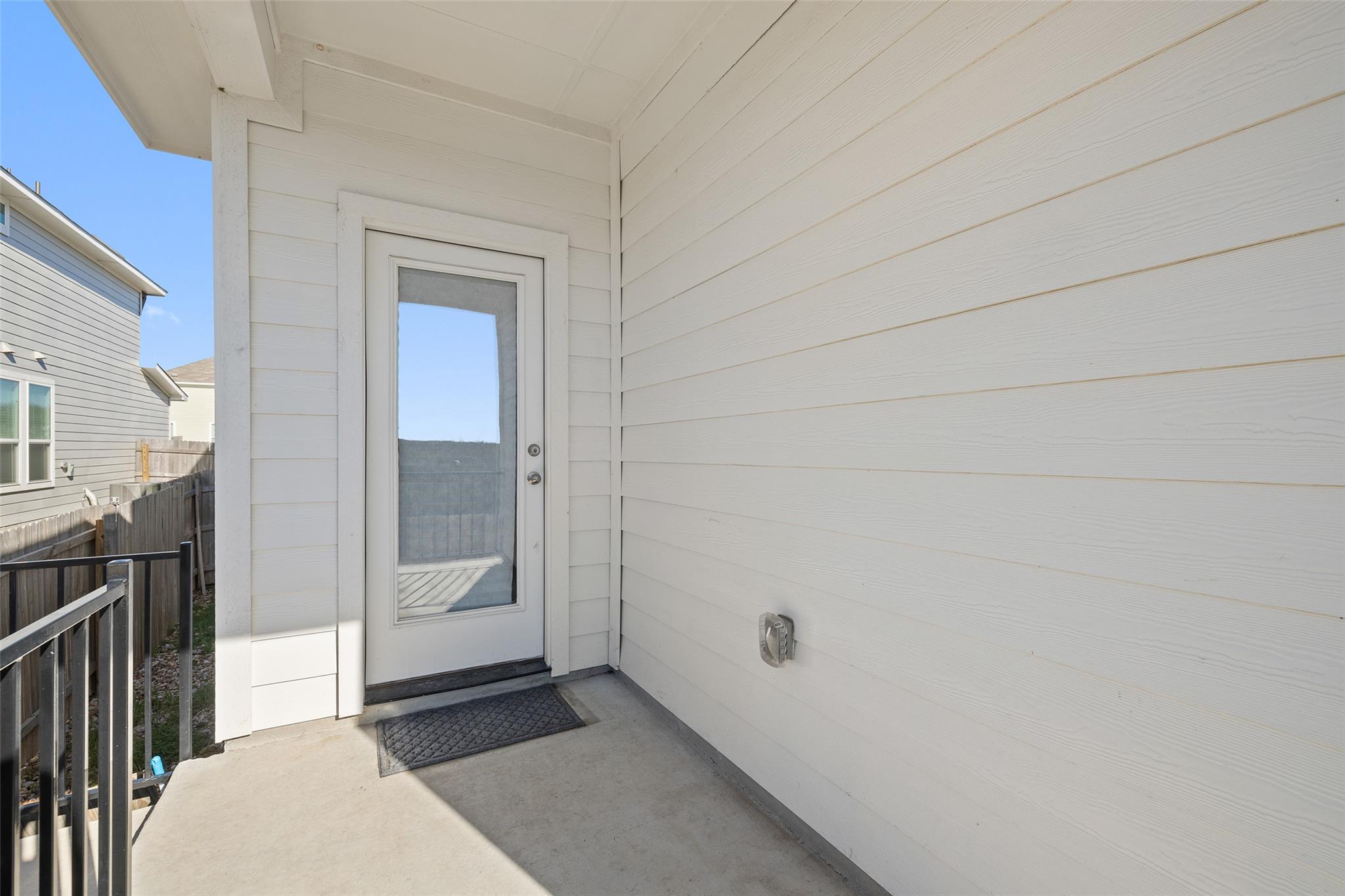 408 Black Opal Dr, Jarrell, TX 76537