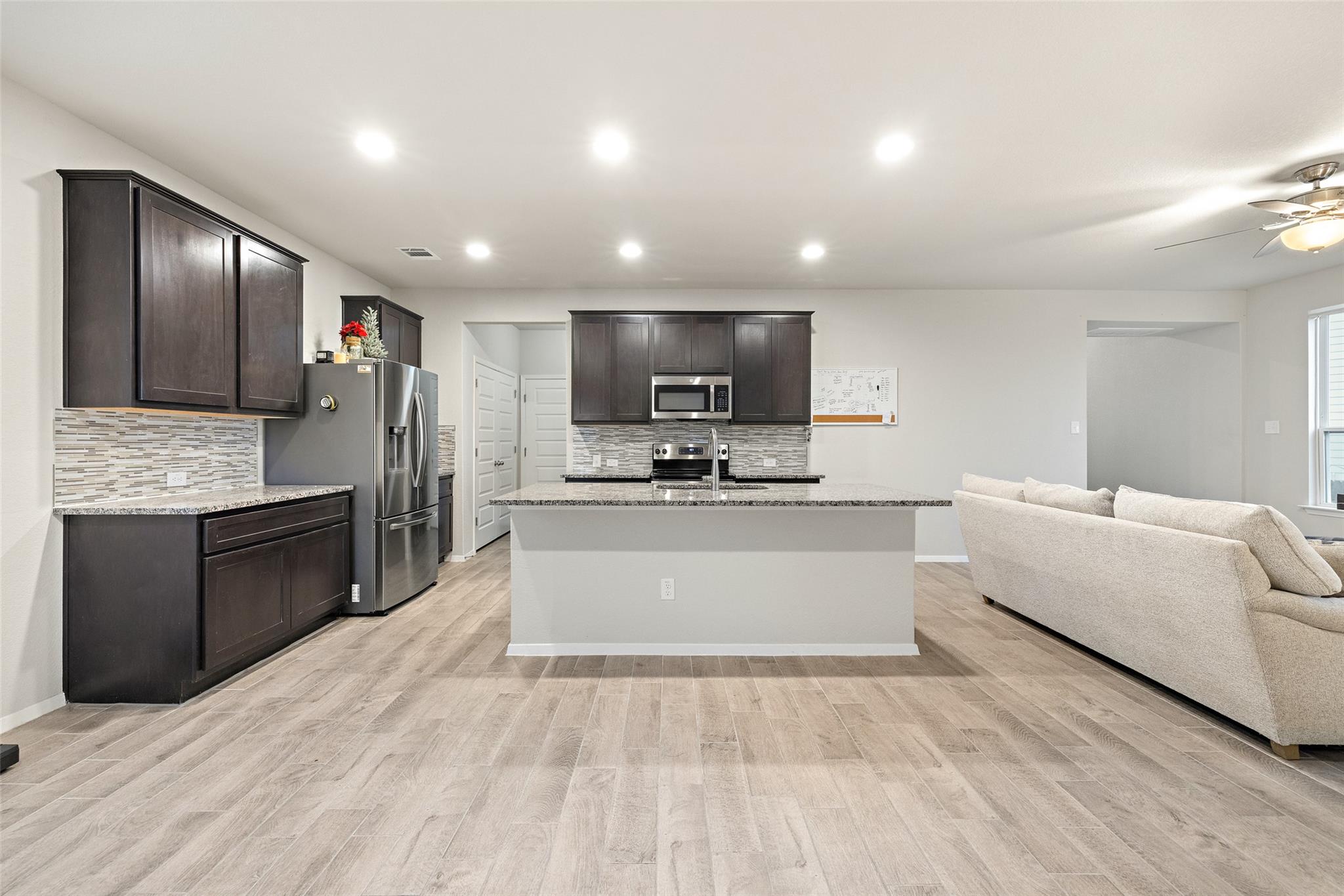 408 Black Opal Dr, Jarrell, TX 76537