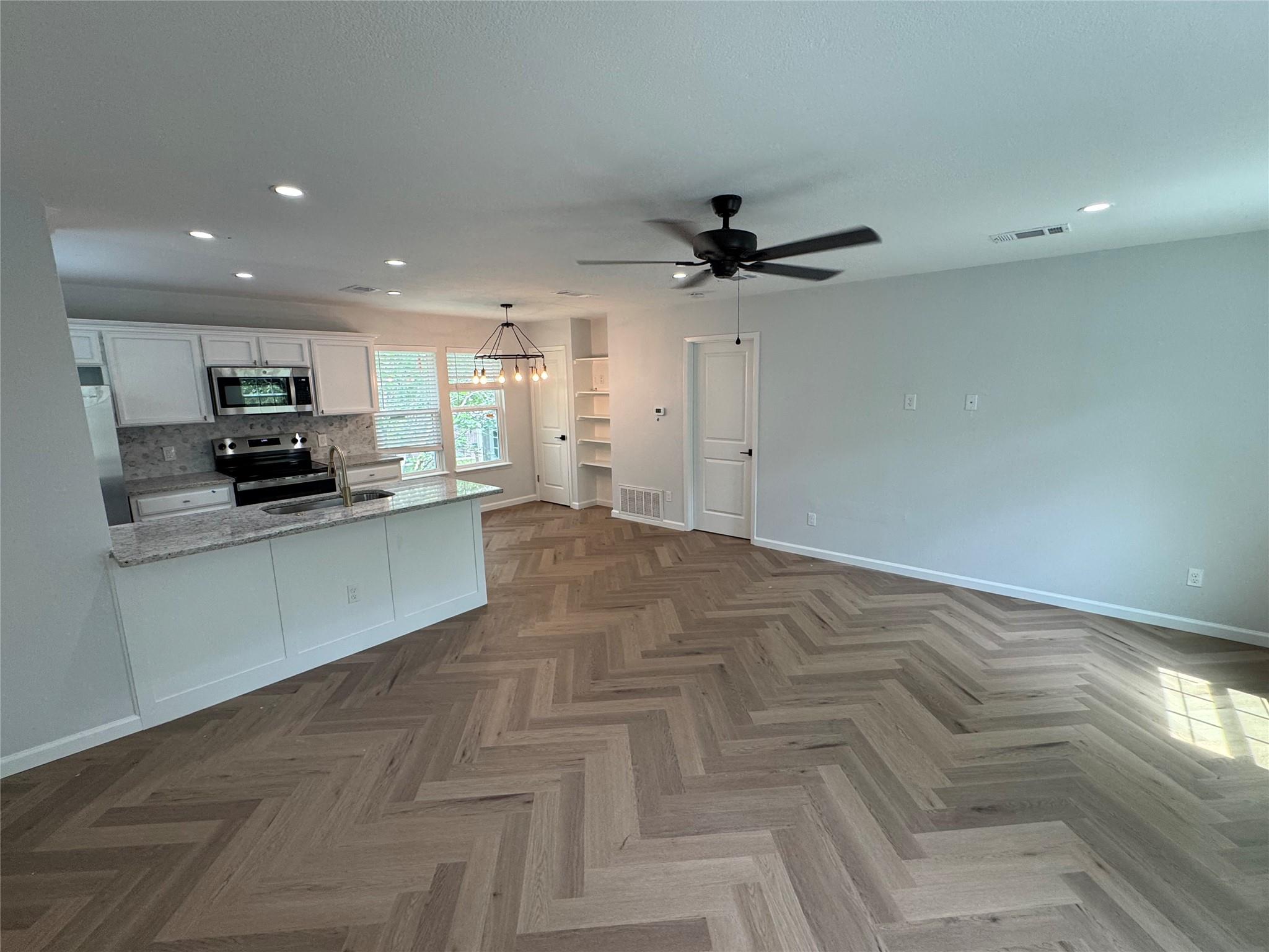 1604 W. 40th St # b, Austin, TX 78756