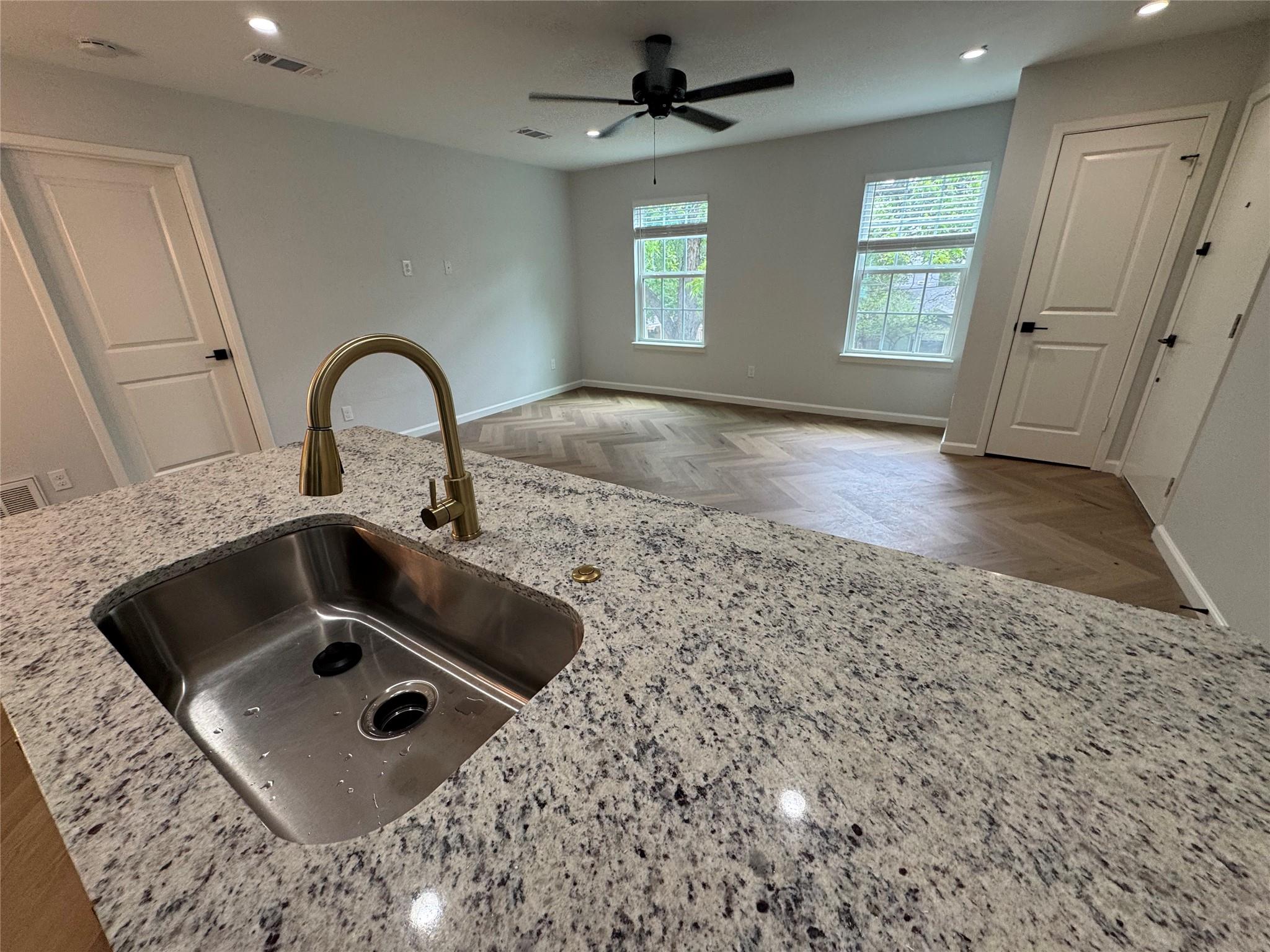 1604 W. 40th St # b, Austin, TX 78756