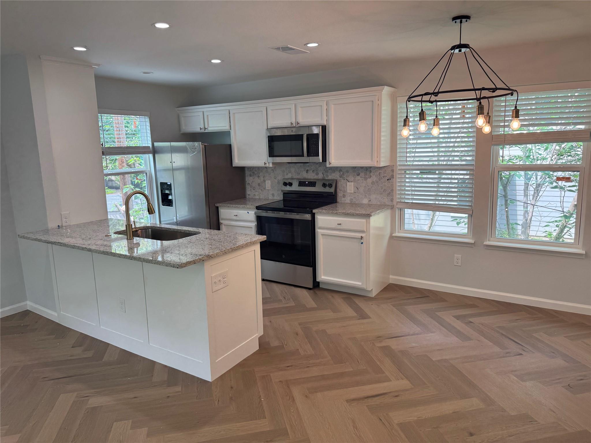 1604 W. 40th St # b, Austin, TX 78756