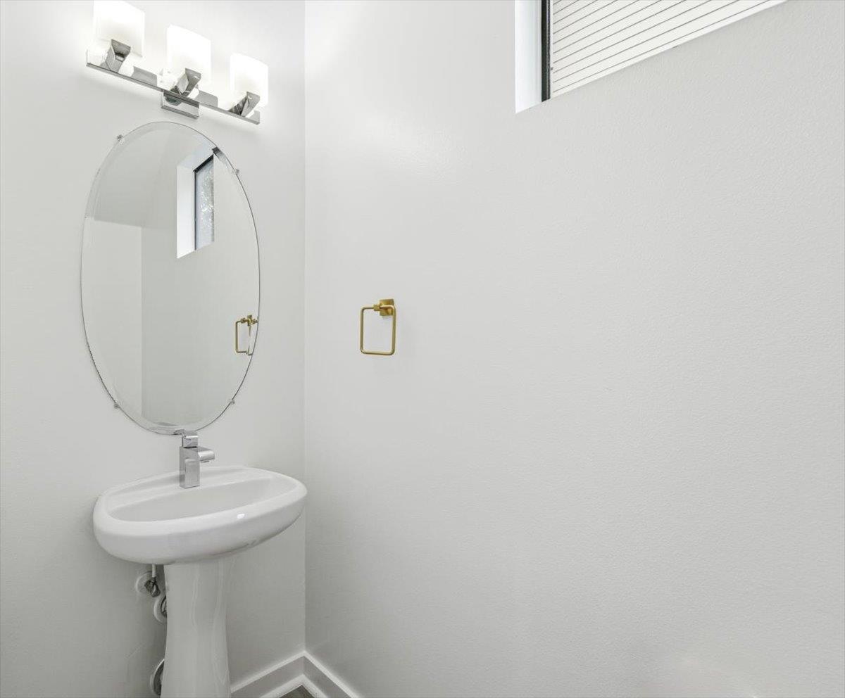 2815 Corbin Ln, Austin, TX 78704