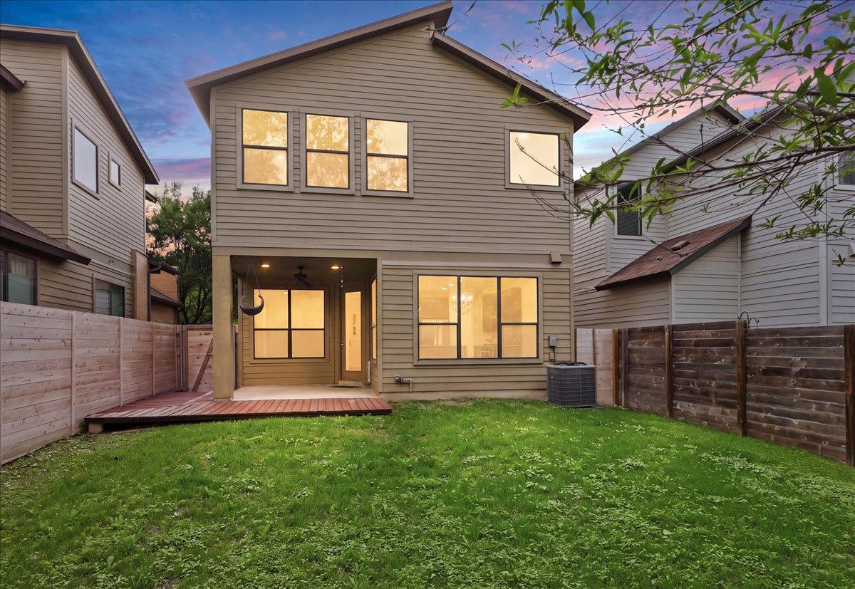 2815 Corbin Ln, Austin, TX 78704