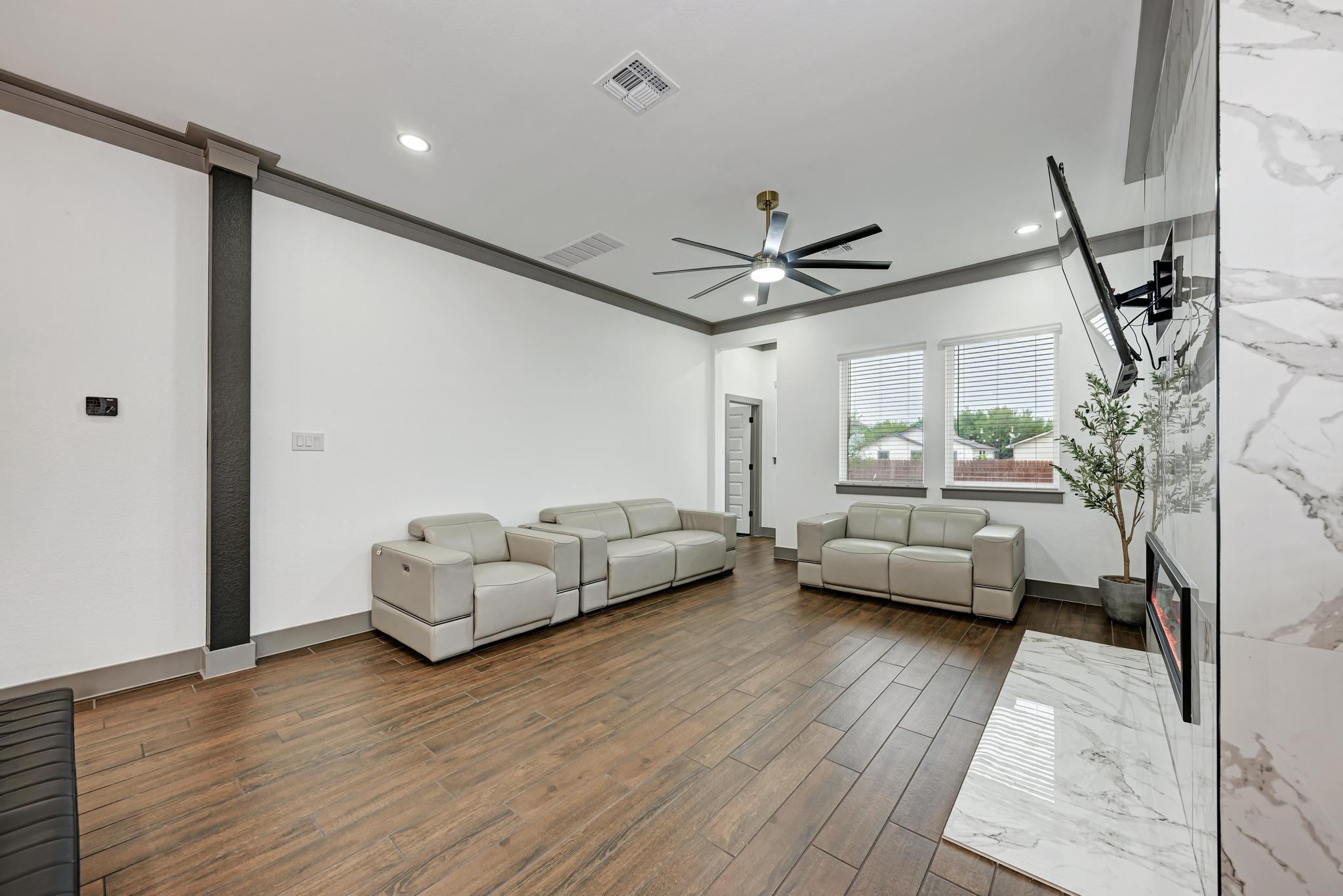 18217 Emu Ln, Manor, TX 78653