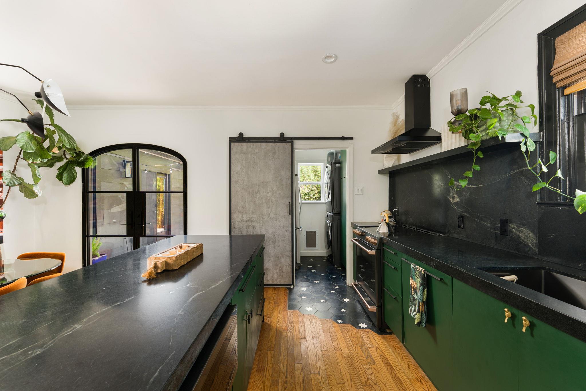 1704 Wethersfield Rd, Austin, TX 78703